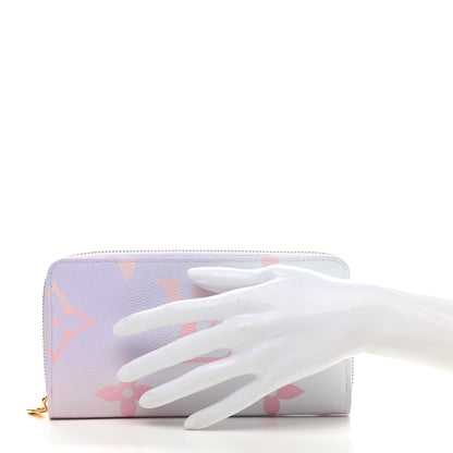 Louis Vuitton Monogram Giant Spring In The City Zippy Wallet Sunrise Pastel 2 of 7