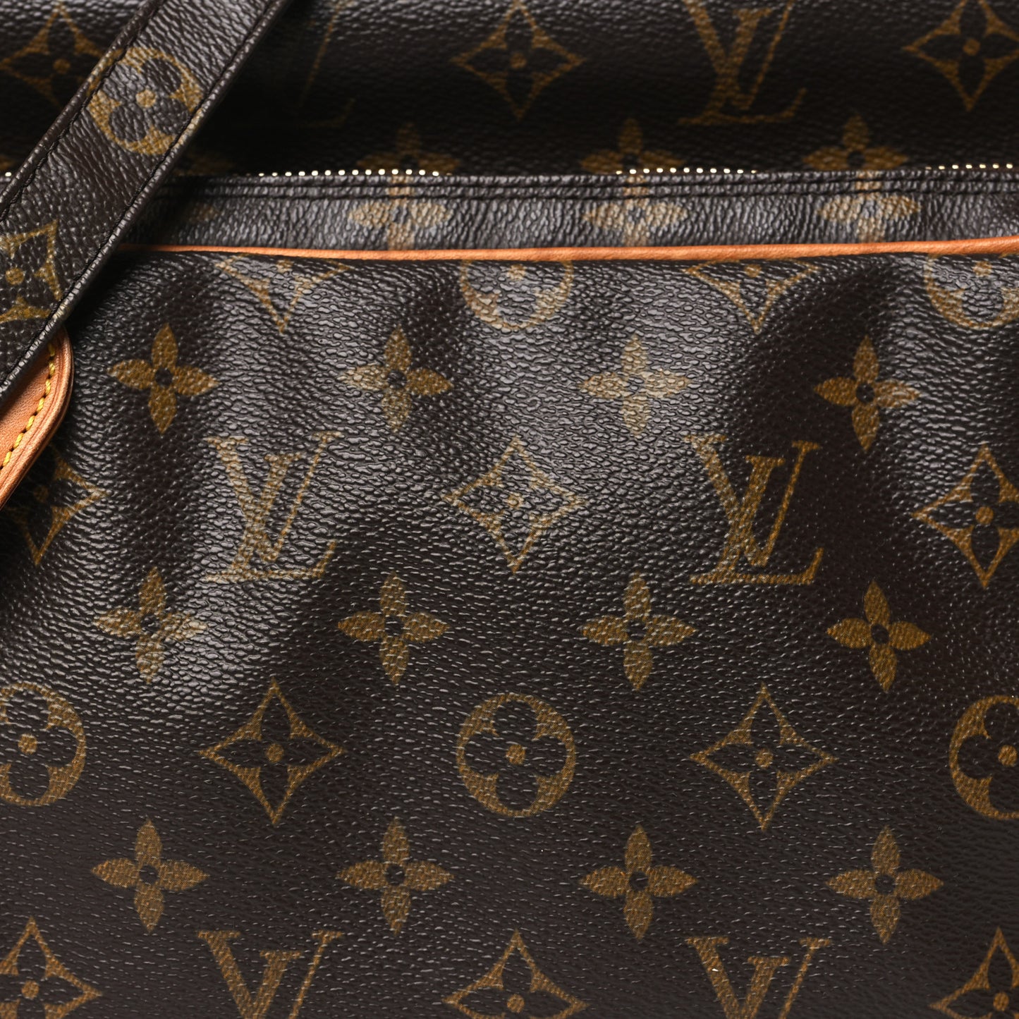 Monogram Nil 28