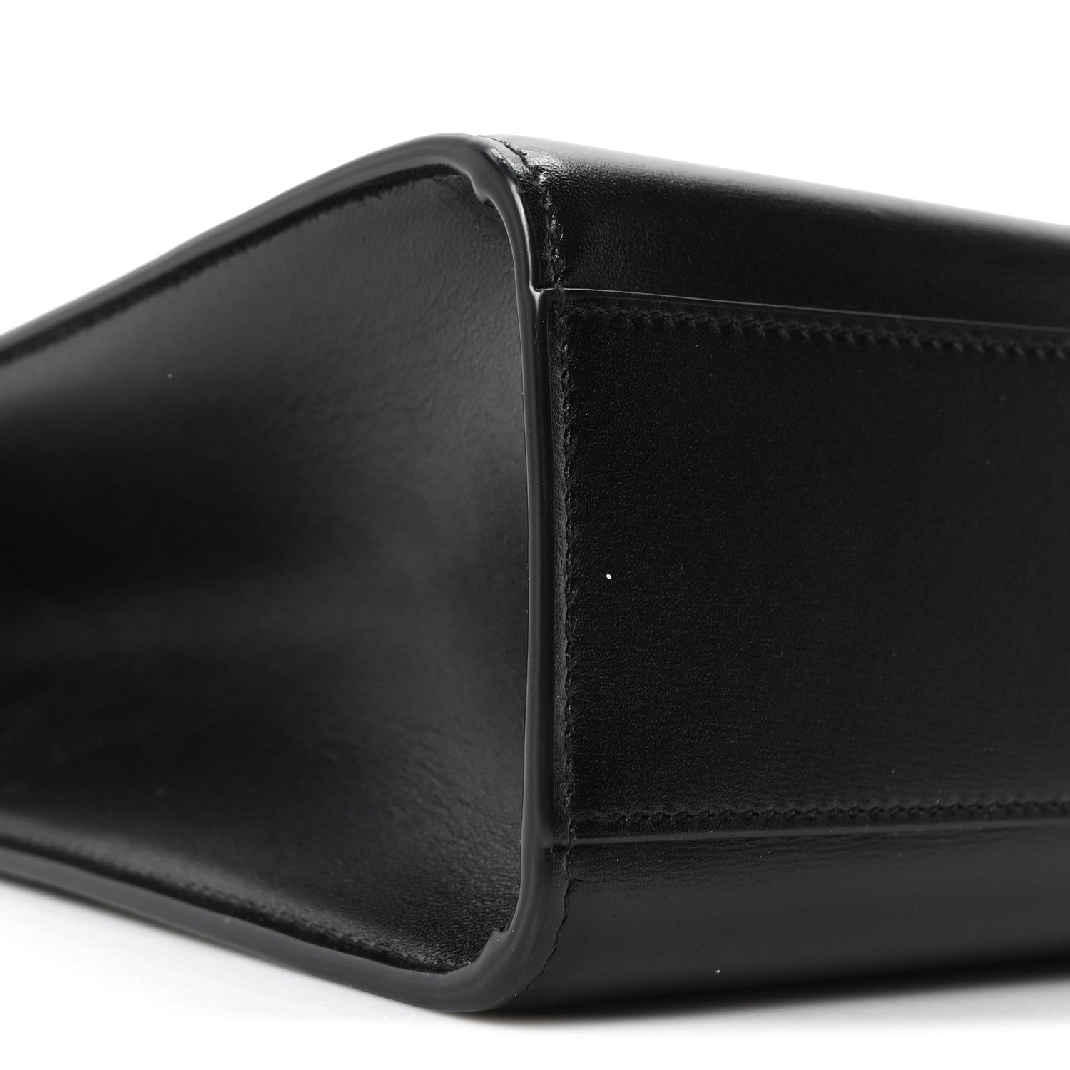 Saint Laurent Smooth Calfskin Manhattan Shoulder Bag Black 9 of 10