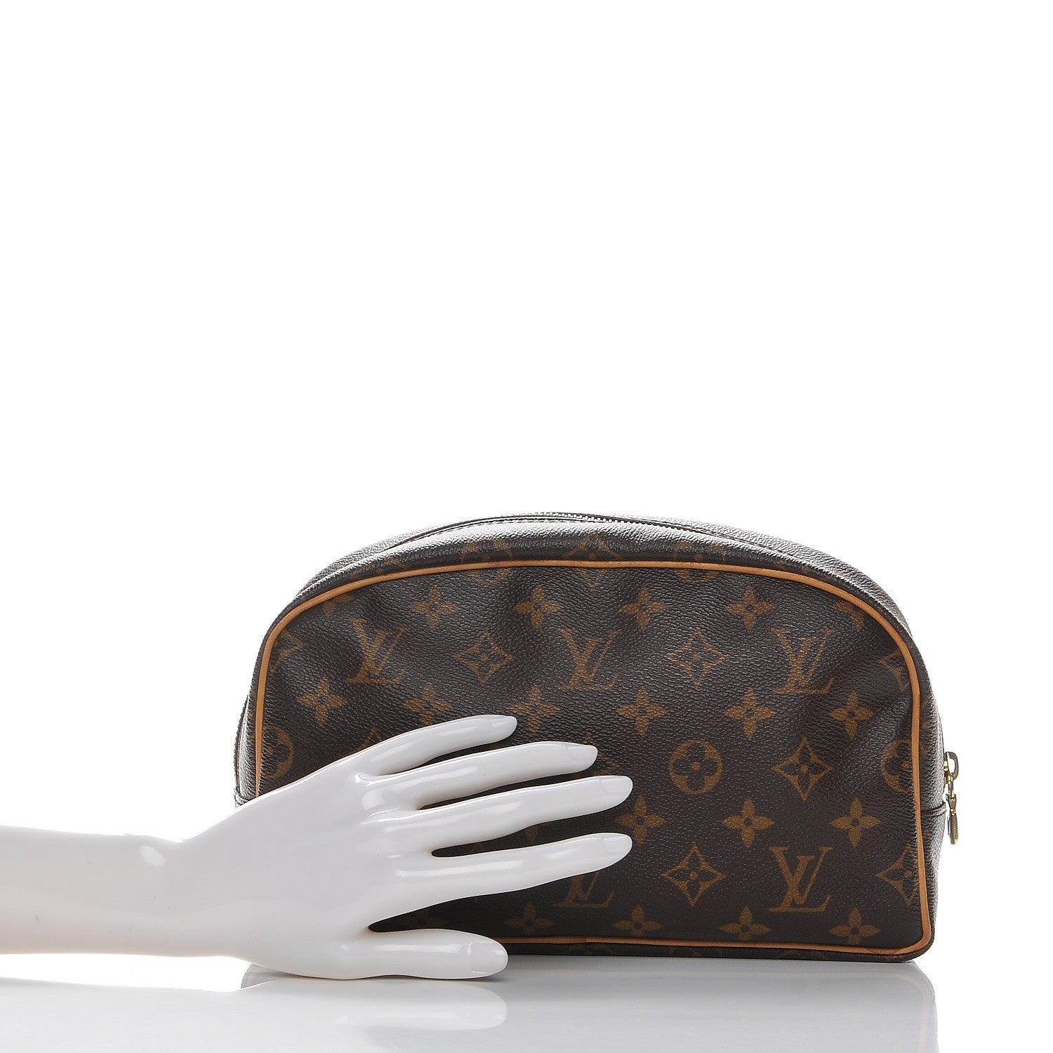 Louis Vuitton Monogram Toiletry 25 2 of 8