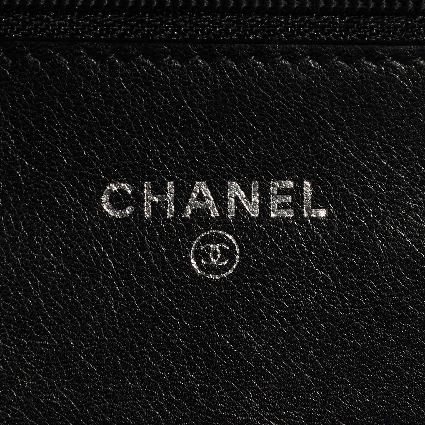 Patent Quilted Brilliant Wallet On Chain WOC Bordeaux Clair