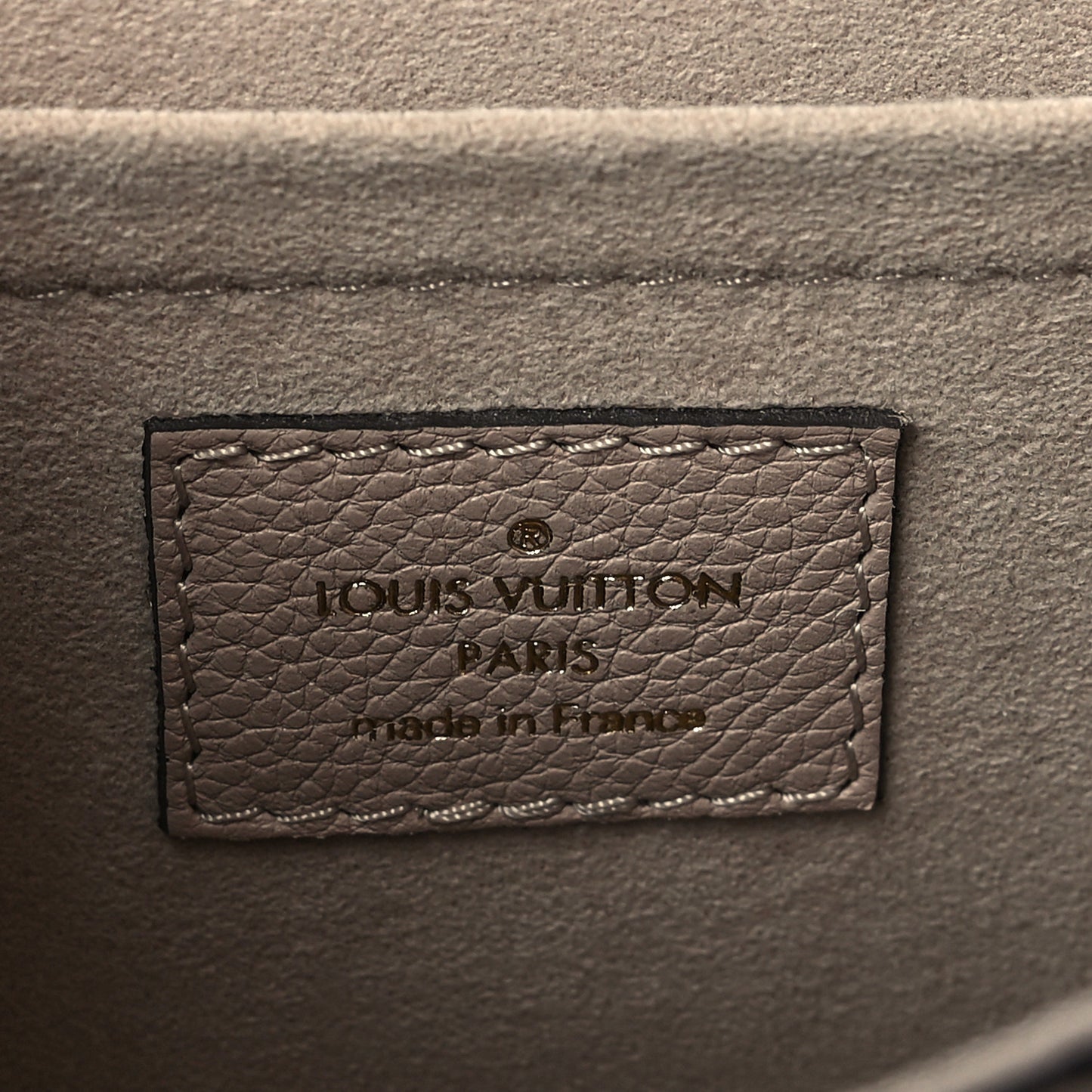 Grained Calfskin Lockme Tender Greige
