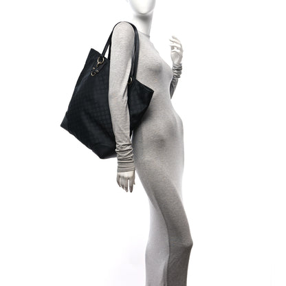 Gucci Nylon Monogram Medium Handle Vertical Tote Black 2 of 15