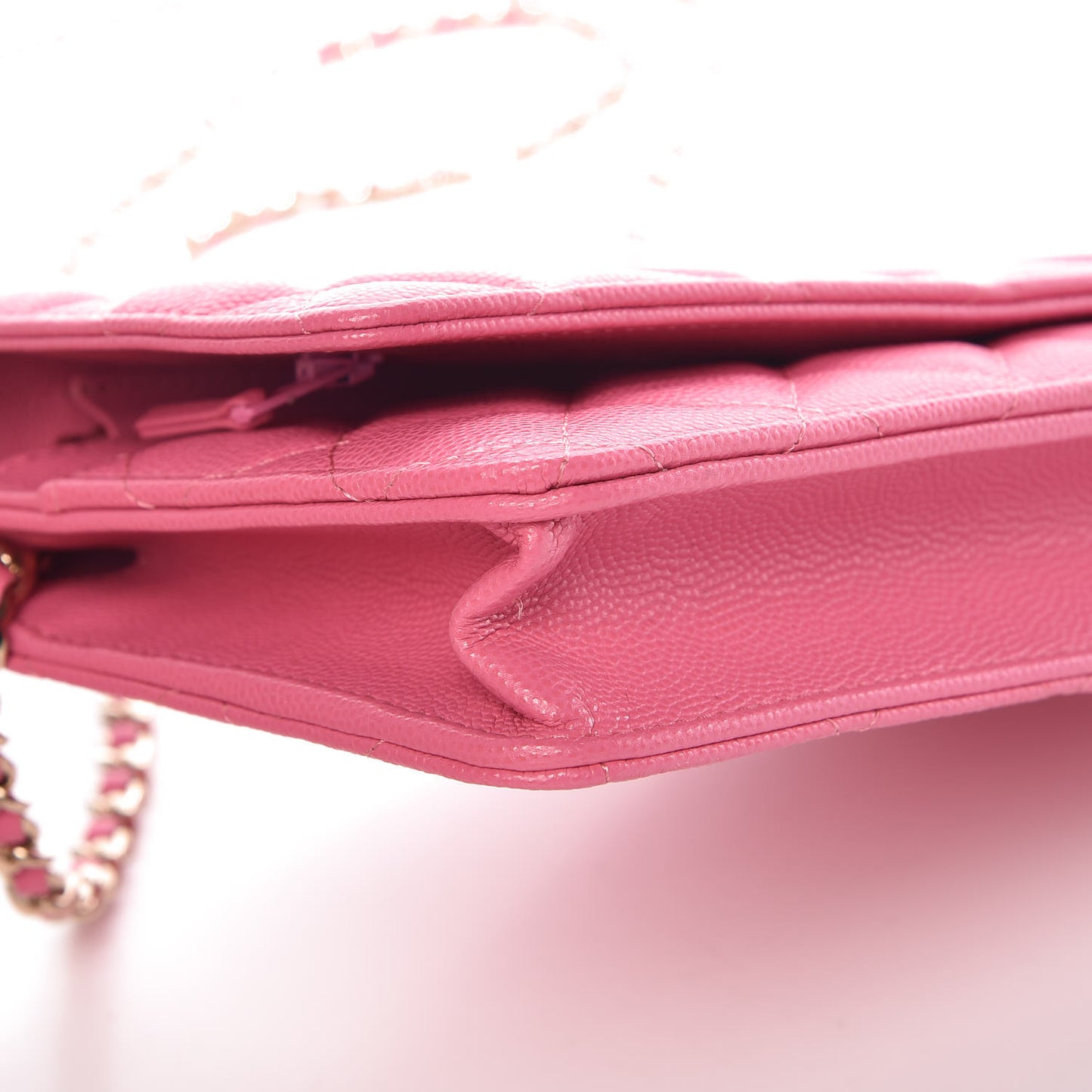 Caviar Quilted Wallet on Chain WOC Pink