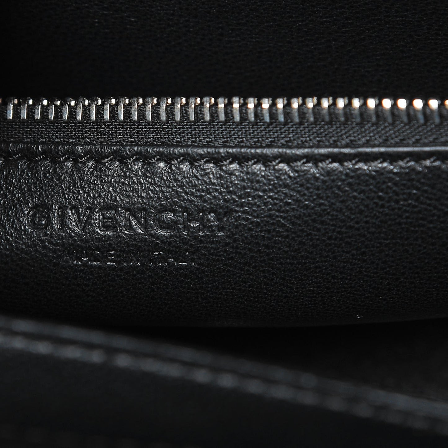 Grained Calfskin Small Horizon Satchel Black