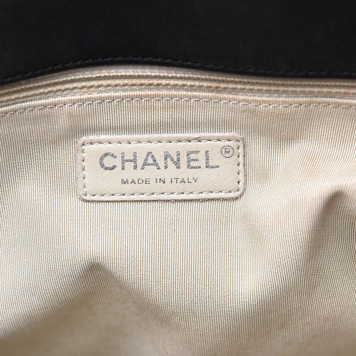 Washed Lambskin Quilted Maxi Chain Around Flap Black