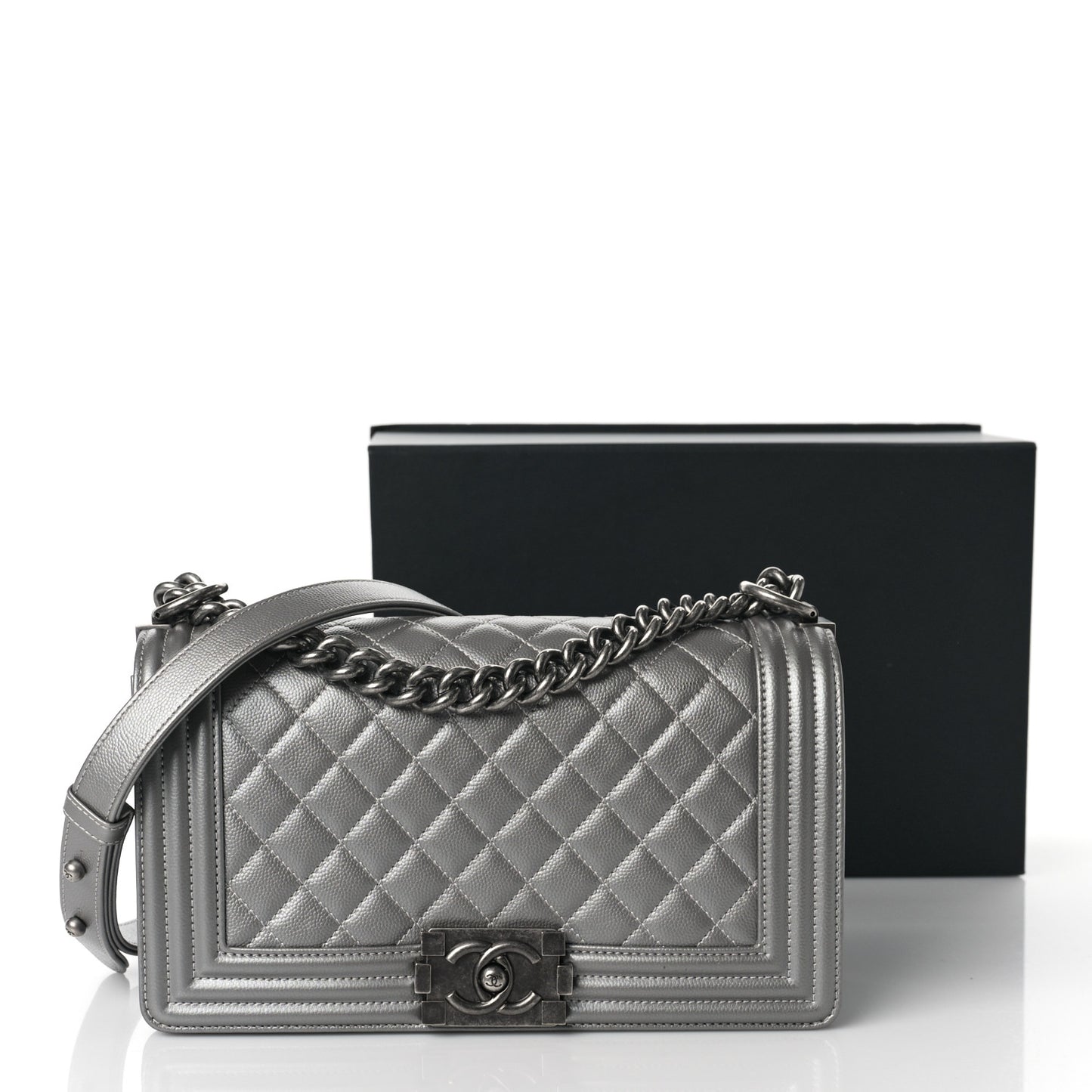 Metallic Caviar Quilted Medium Boy Flap Silver