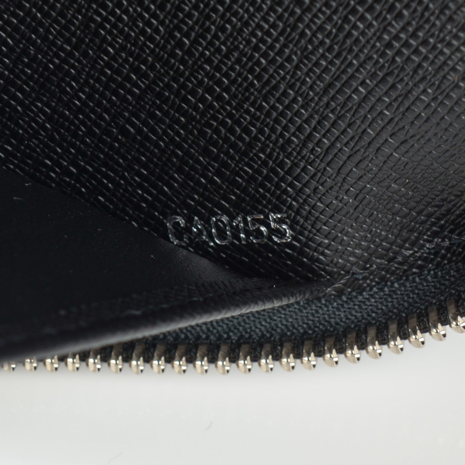 Louis Vuitton Epi Electric Zippy Organizer Wallet Black 7 of 7