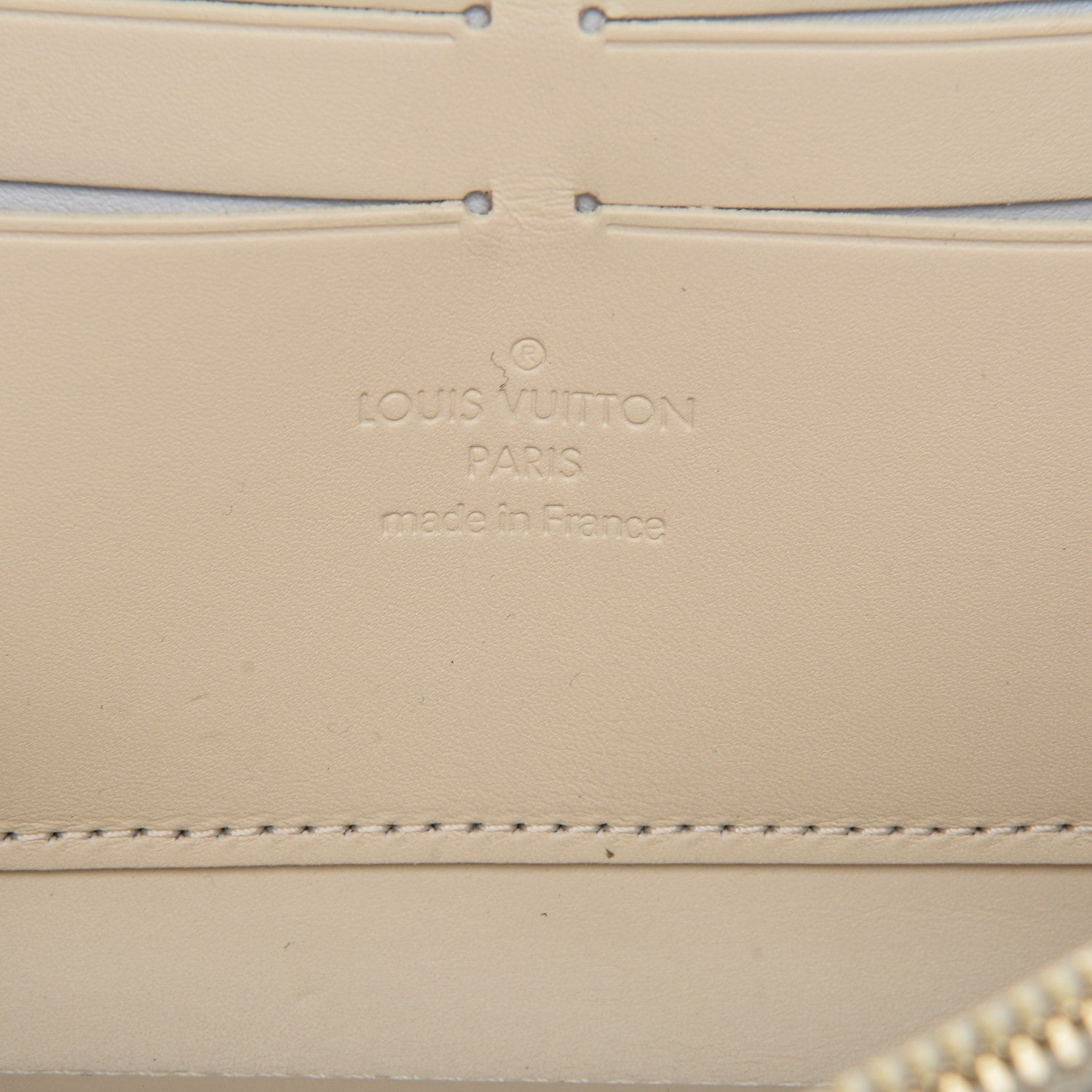 Louis Vuitton Vernis Zippy Wallet Blanc Corail 6 of 6