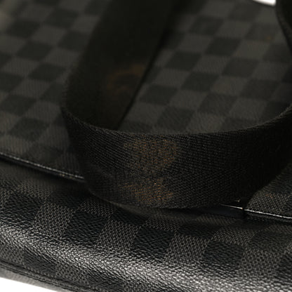 Louis Vuitton Damier Graphite District GM 16 of 16