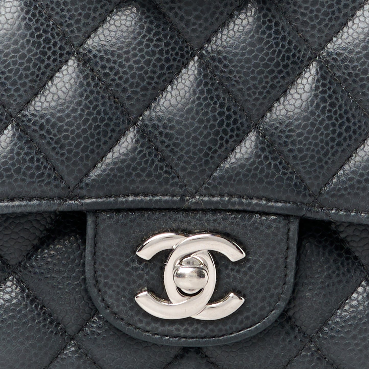 Caviar Quilted Medium Double Flap Black
