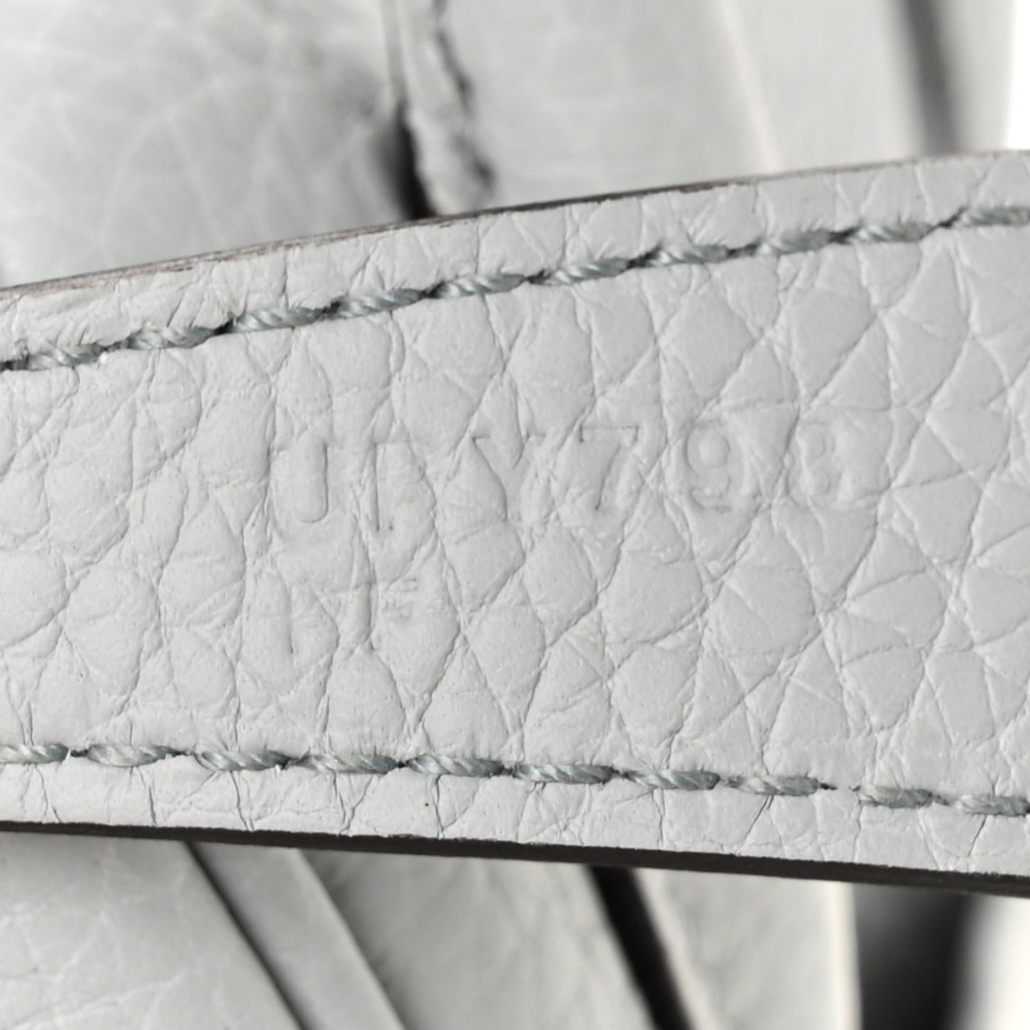 Taurillon Clemence Lindy 26 Bleu Pale