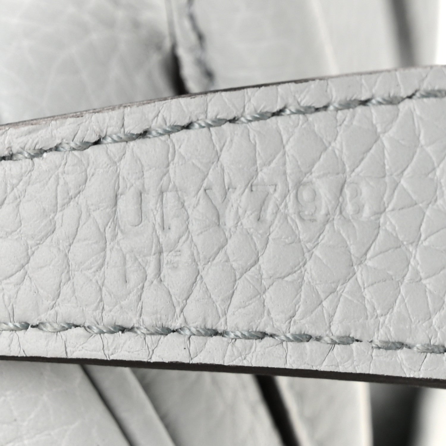 Hermes Taurillon Clemence Lindy 26 Bleu Pale 7 of 10