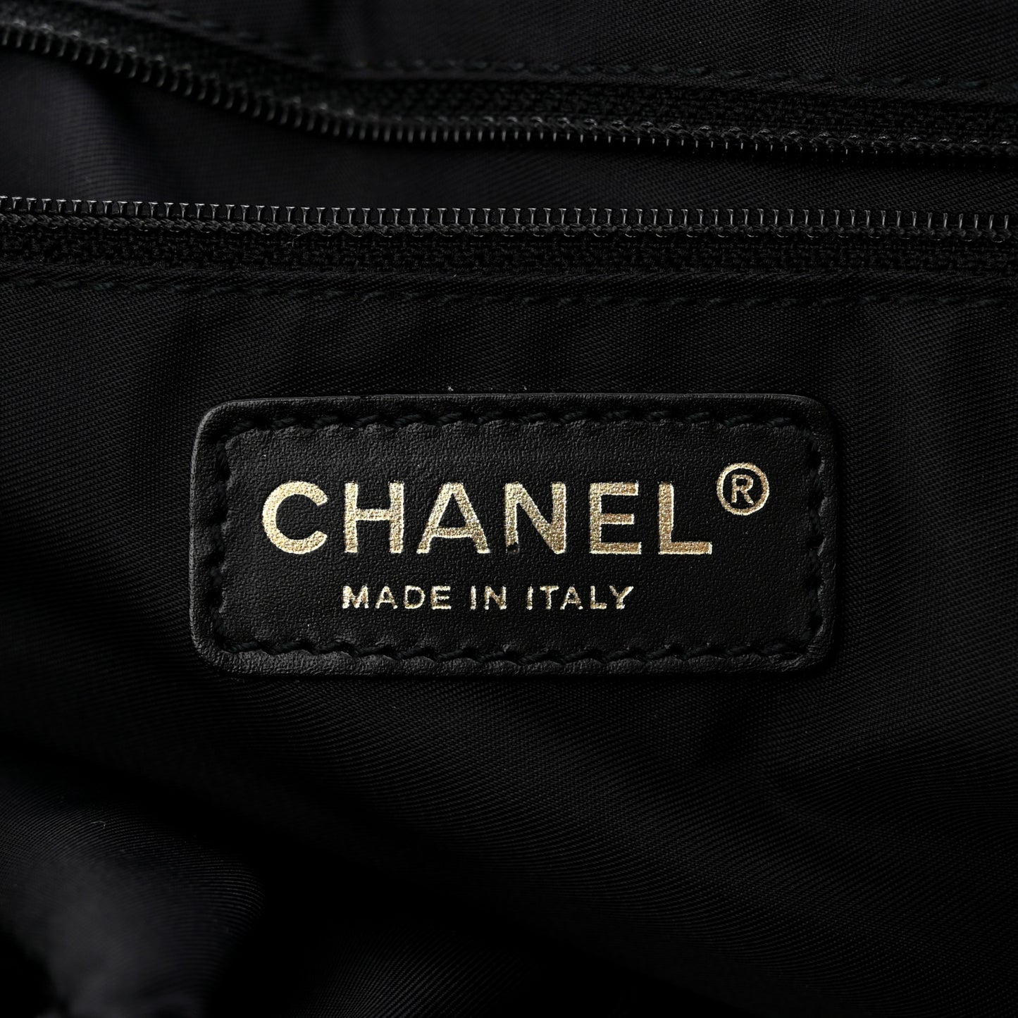 Nylon Medium Travel Tote Black