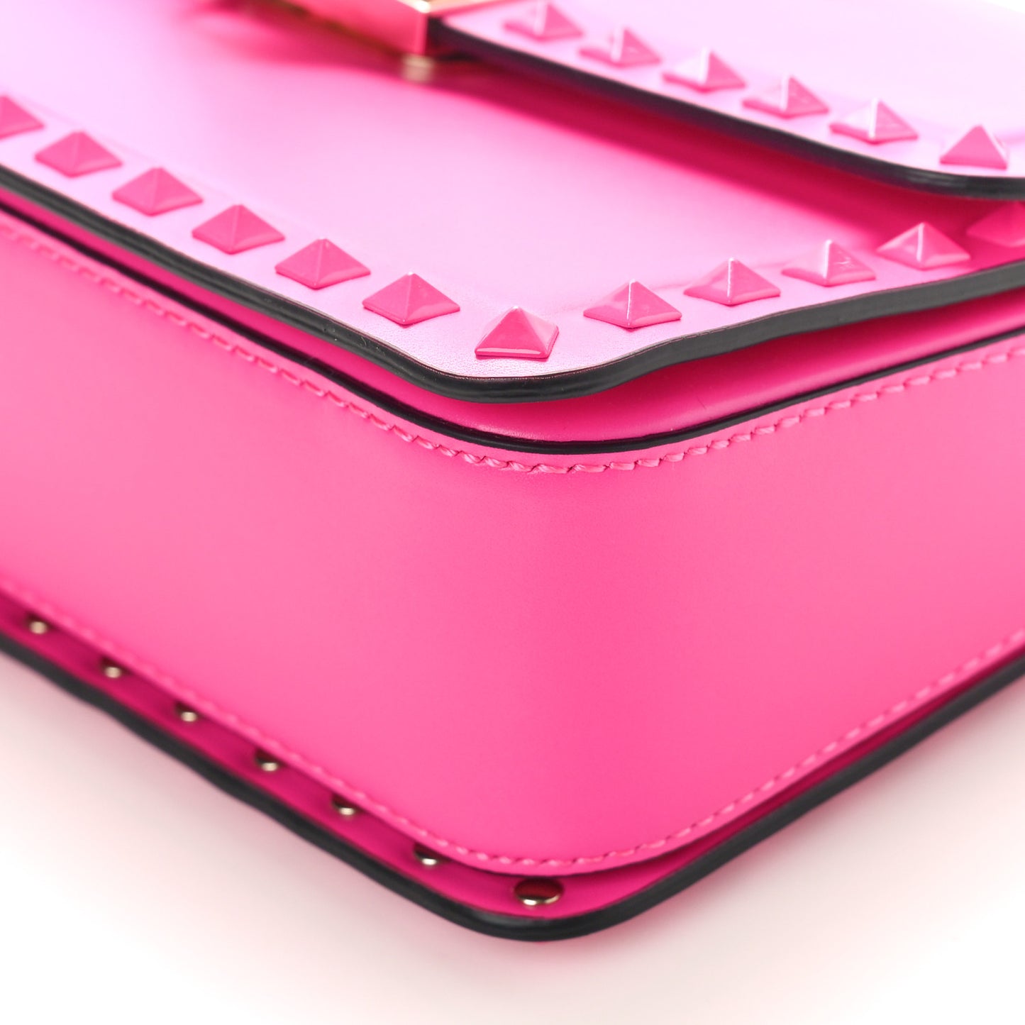 Smooth Calfskin Enamel Tonal Rockstud23 Shoulder Bag Pink PP