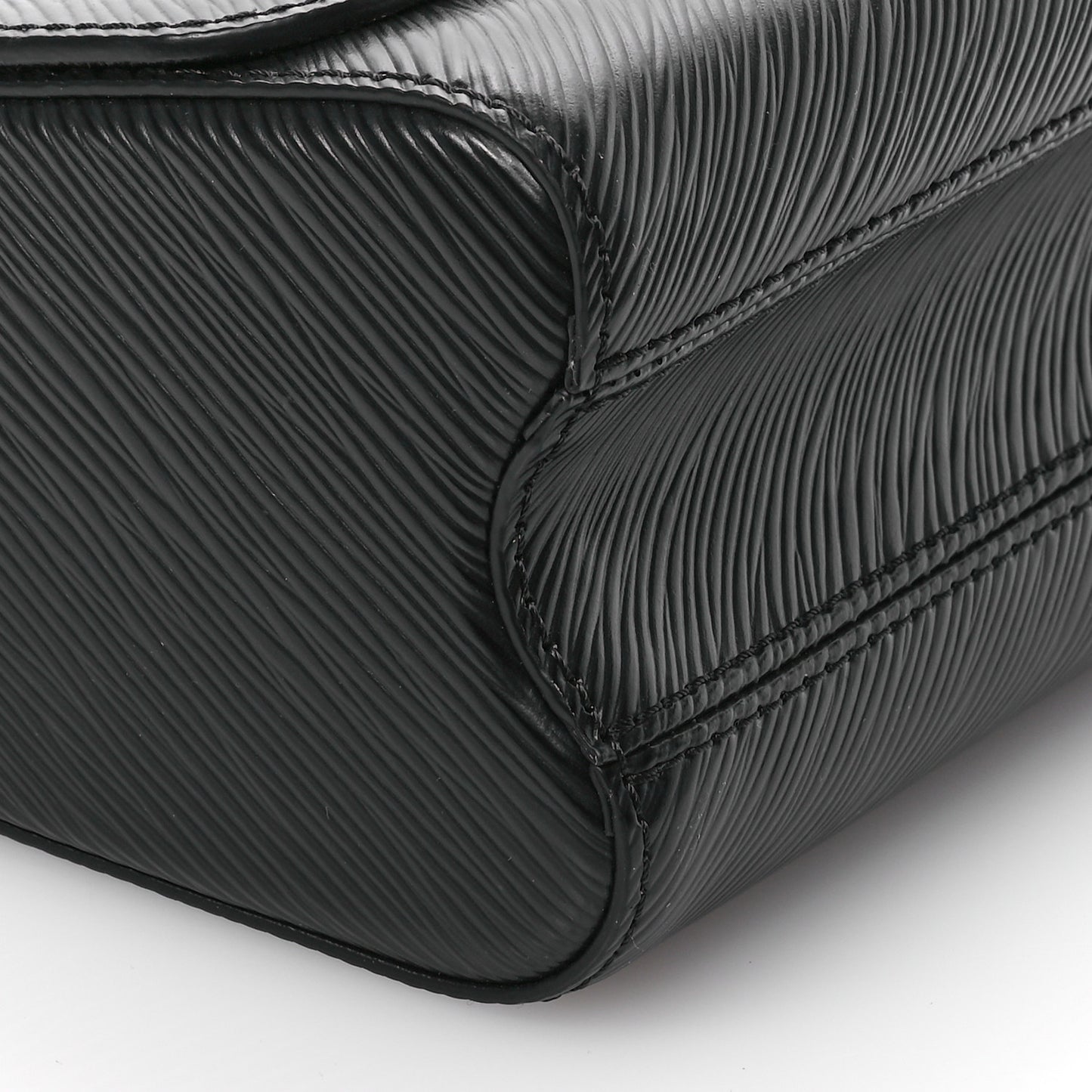 Epi Twist Shoulder Bag MM Black