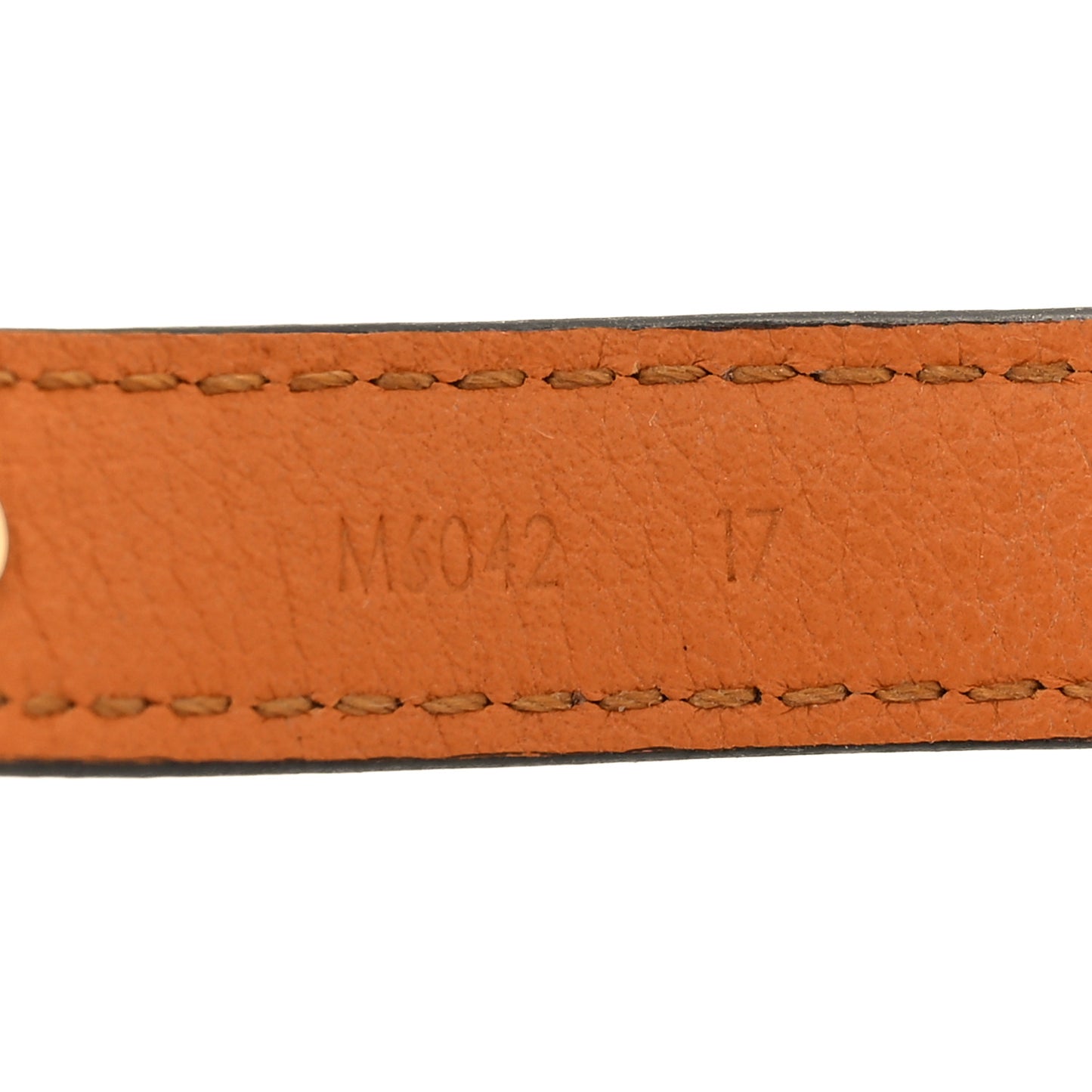 Monogram Essential V Bracelet 17