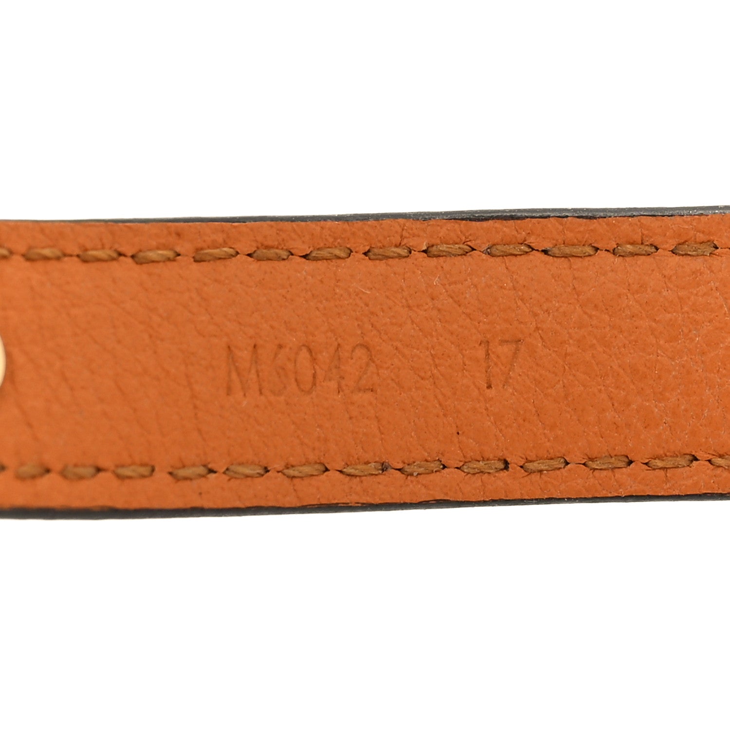 Louis Vuitton Monogram Essential V Bracelet 17 5 of 5