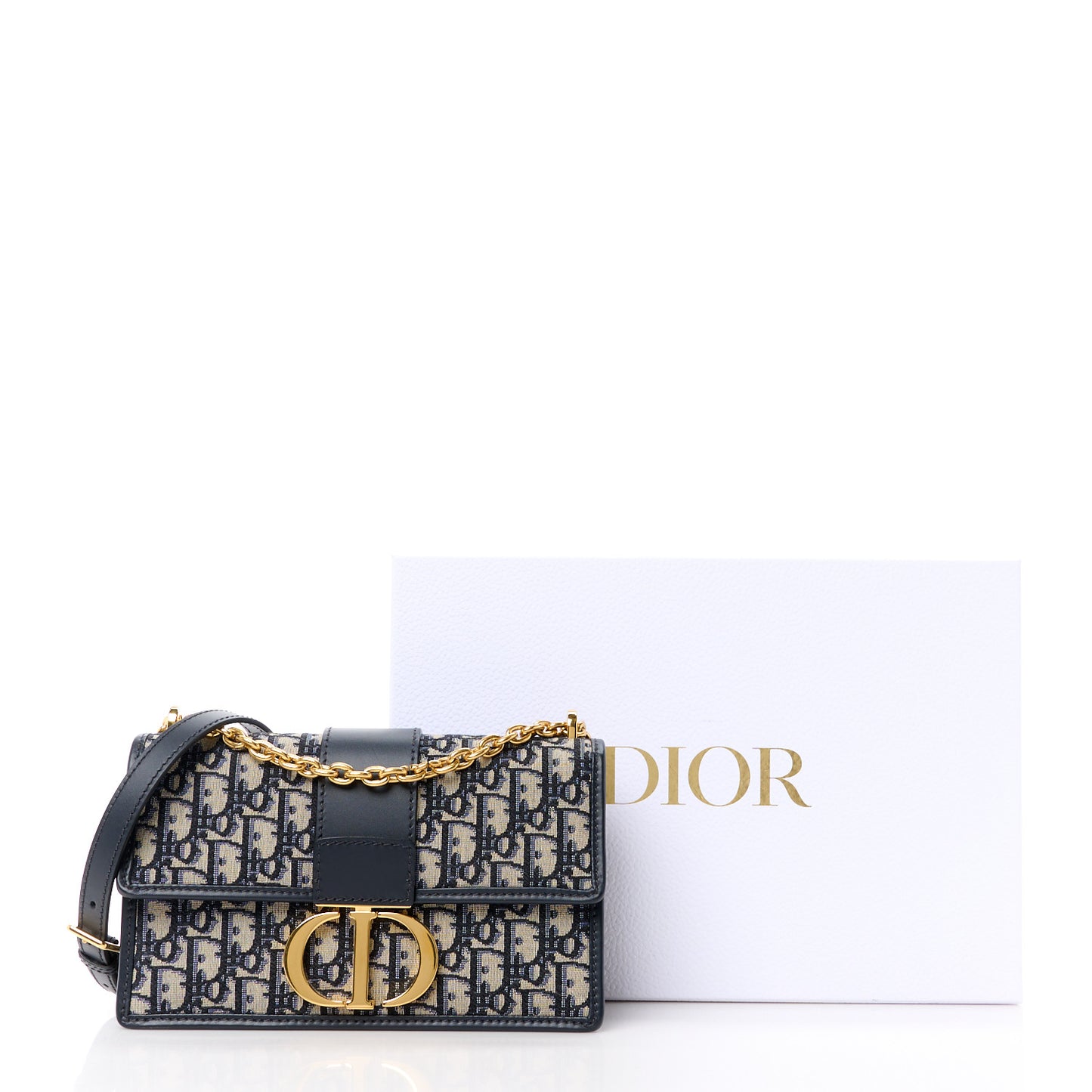 Oblique 30 Montaigne Chain Flap Bag Blue
