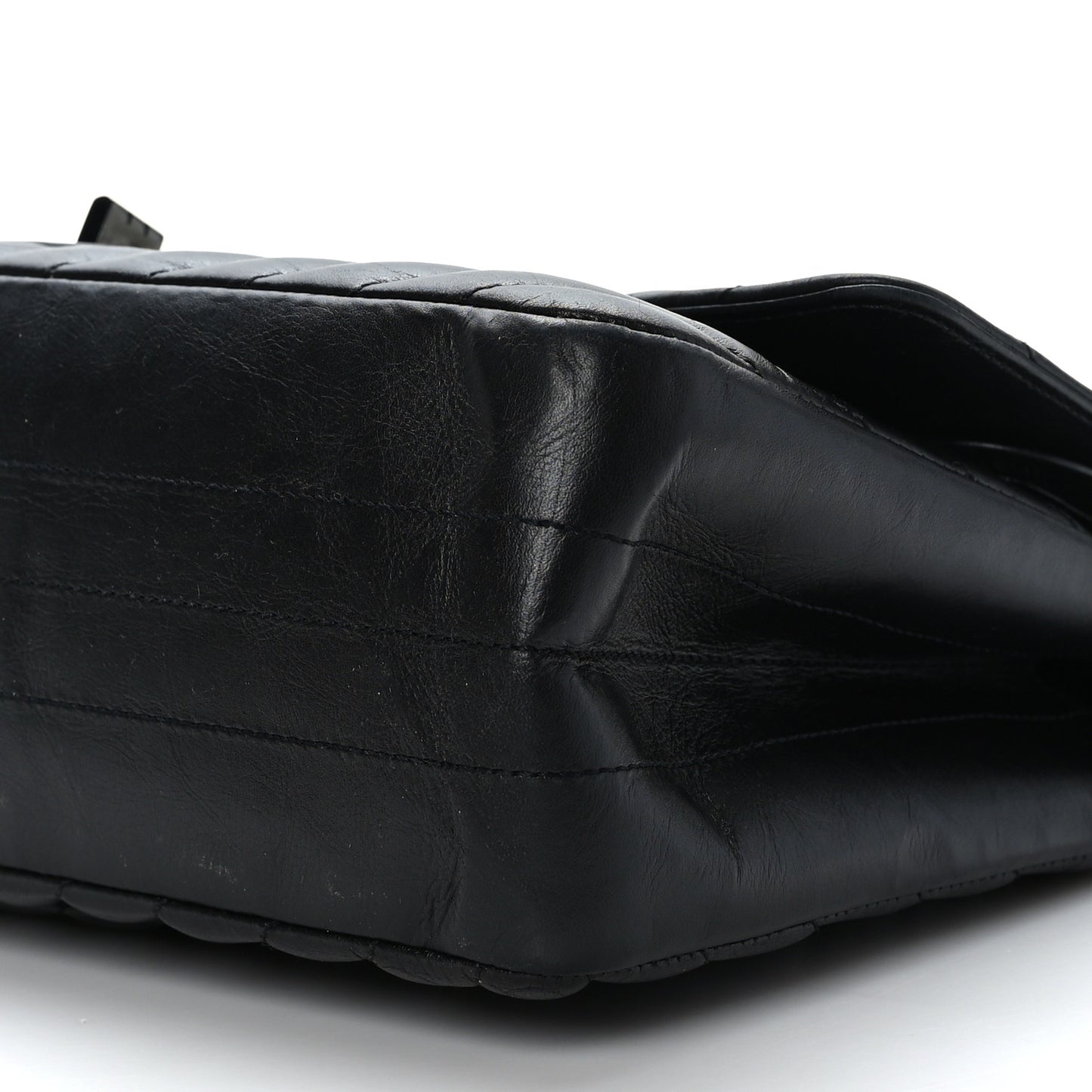 Aged Calfskin Chevron Quilted 2.55 Reissue 226 So Black