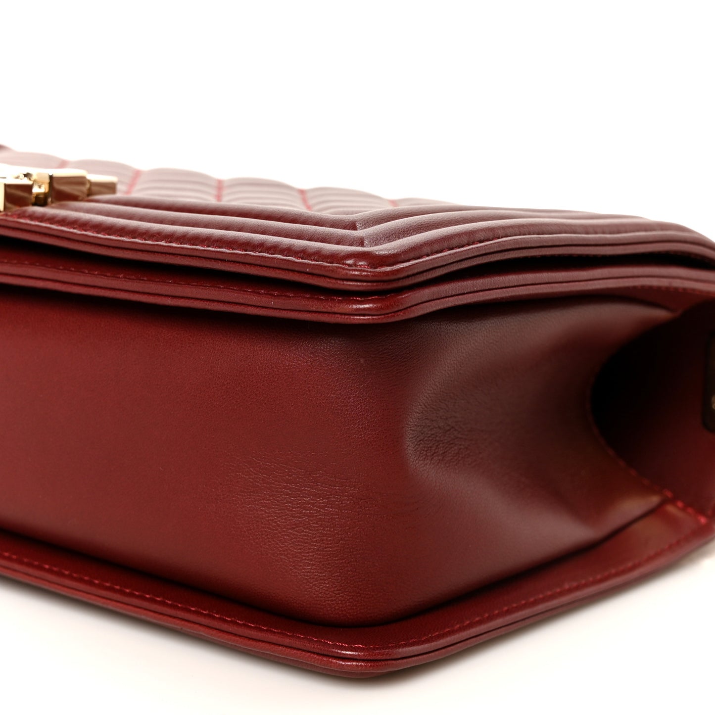 Lambskin Quilted Medium Boy Flap Burgundy
