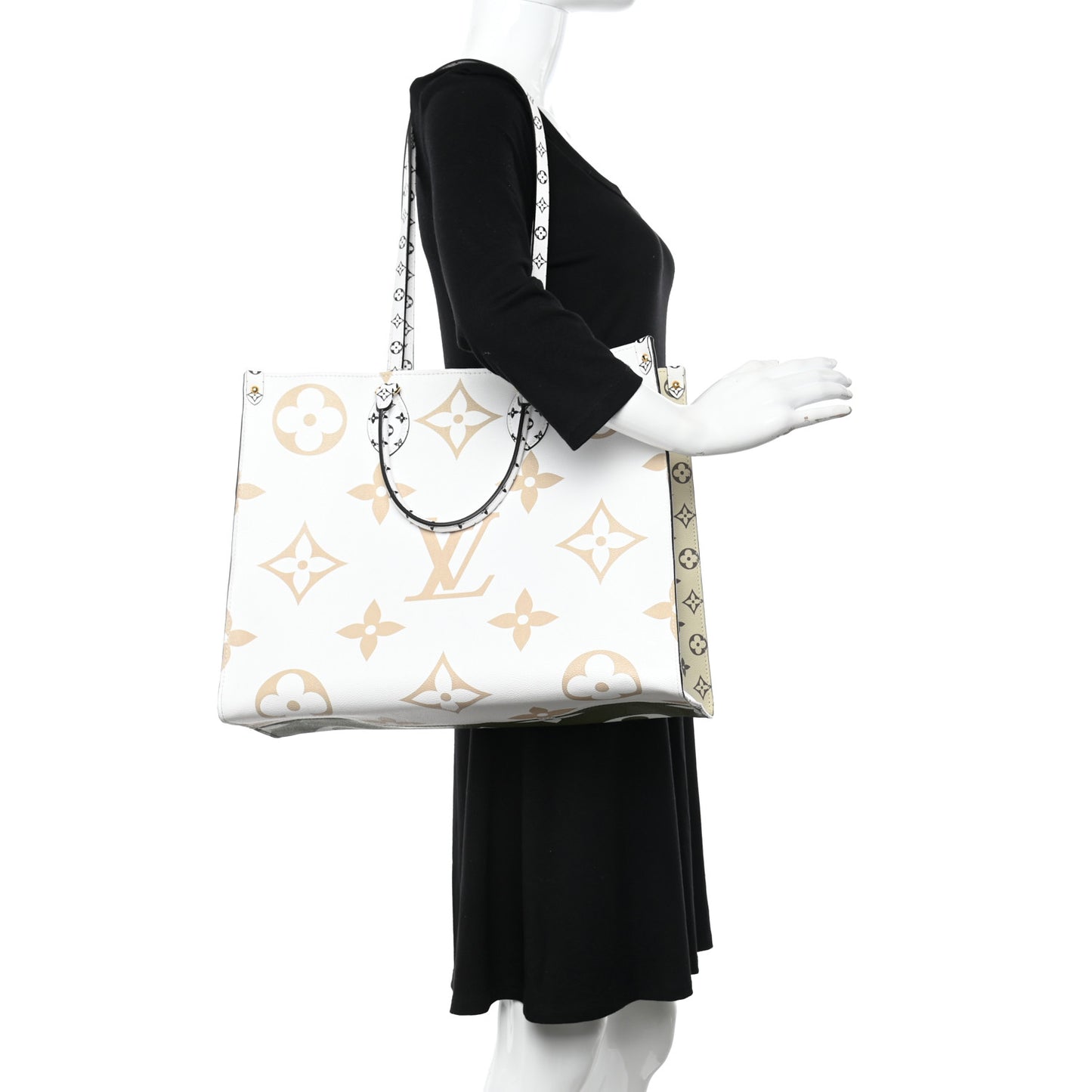 Monogram Giant Onthego GM Kaki Beige