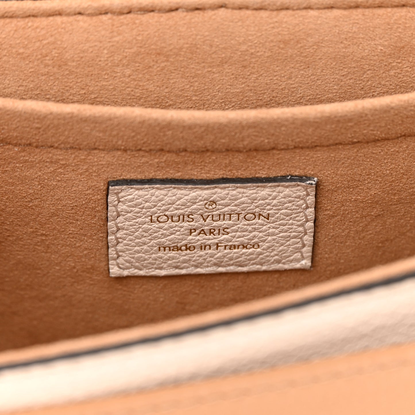 Grained Calfskin Lockme Tender Quartz