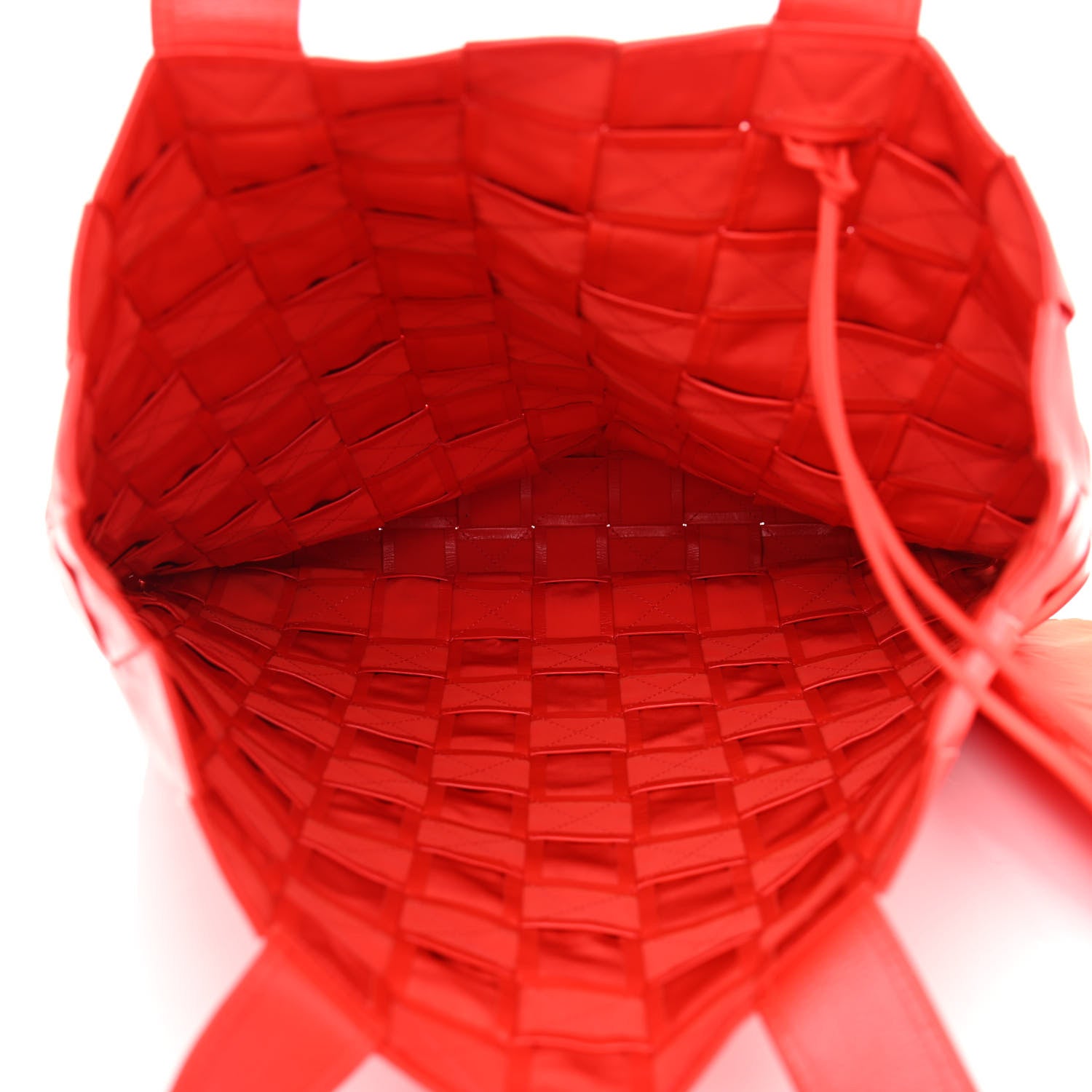 Bottega Veneta Calfskin Maxi Intrecciato Cassette Tote Nail Polish 6 of 11