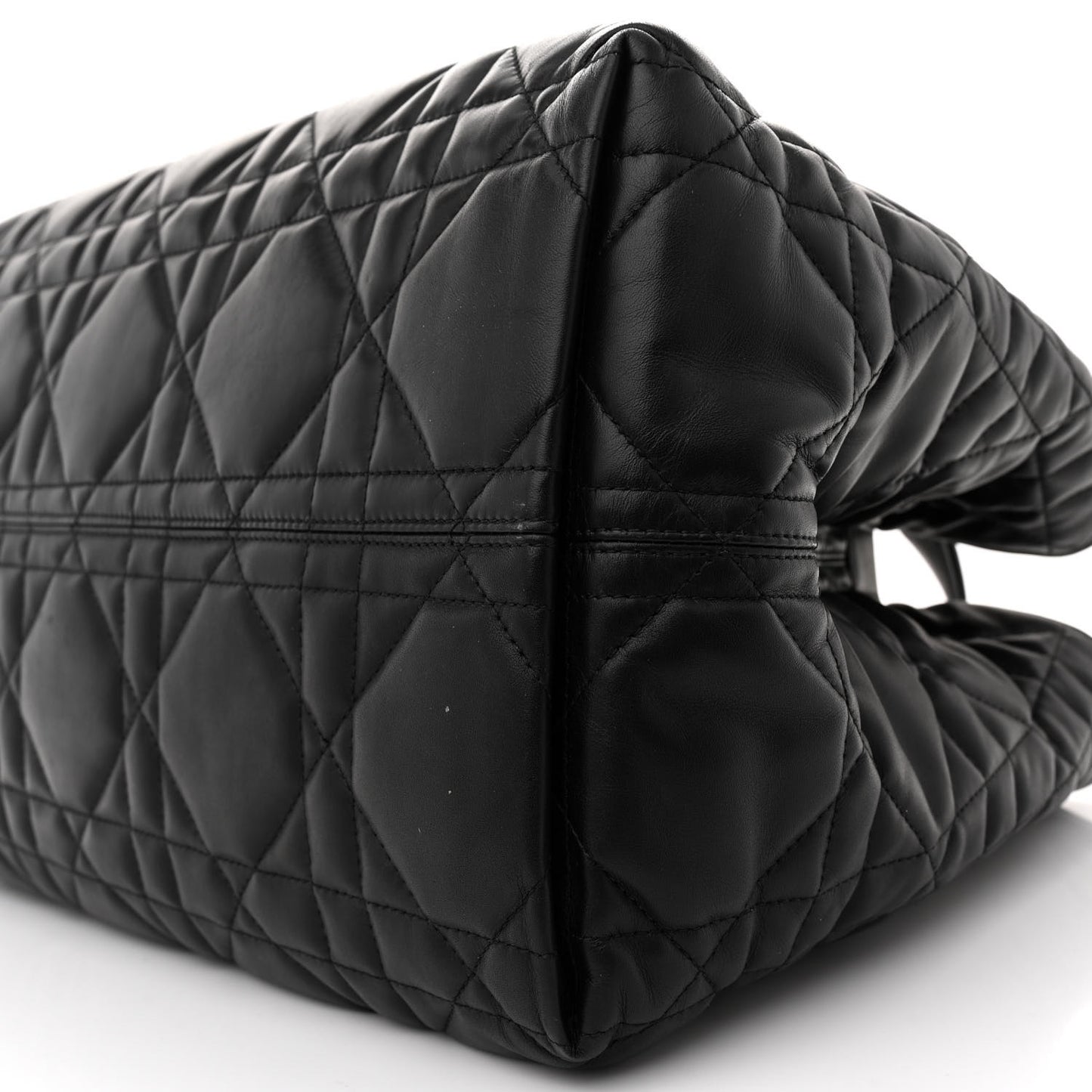 Calfskin Macrocannage Large Toujours Black