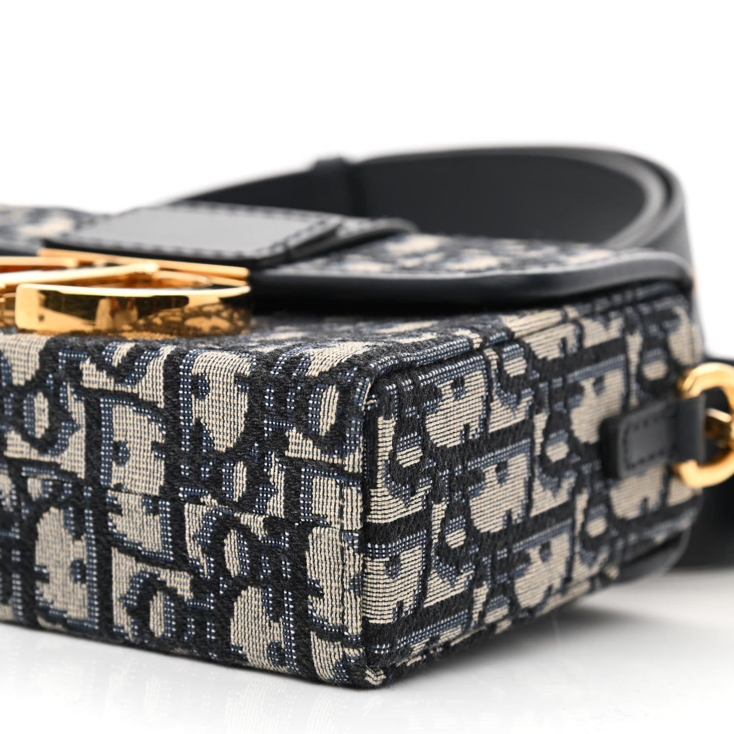 Oblique 30 Montaigne Box Bag Blue