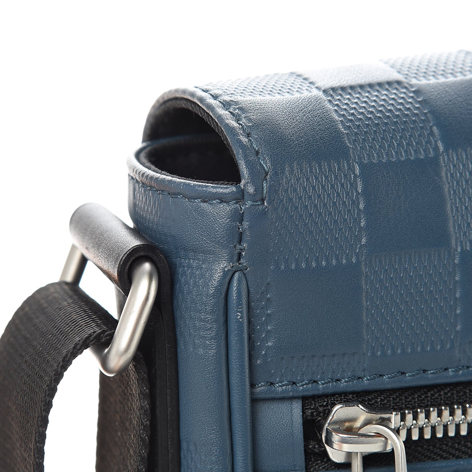 Louis Vuitton Damier Infini District PM Orion 18 of 24