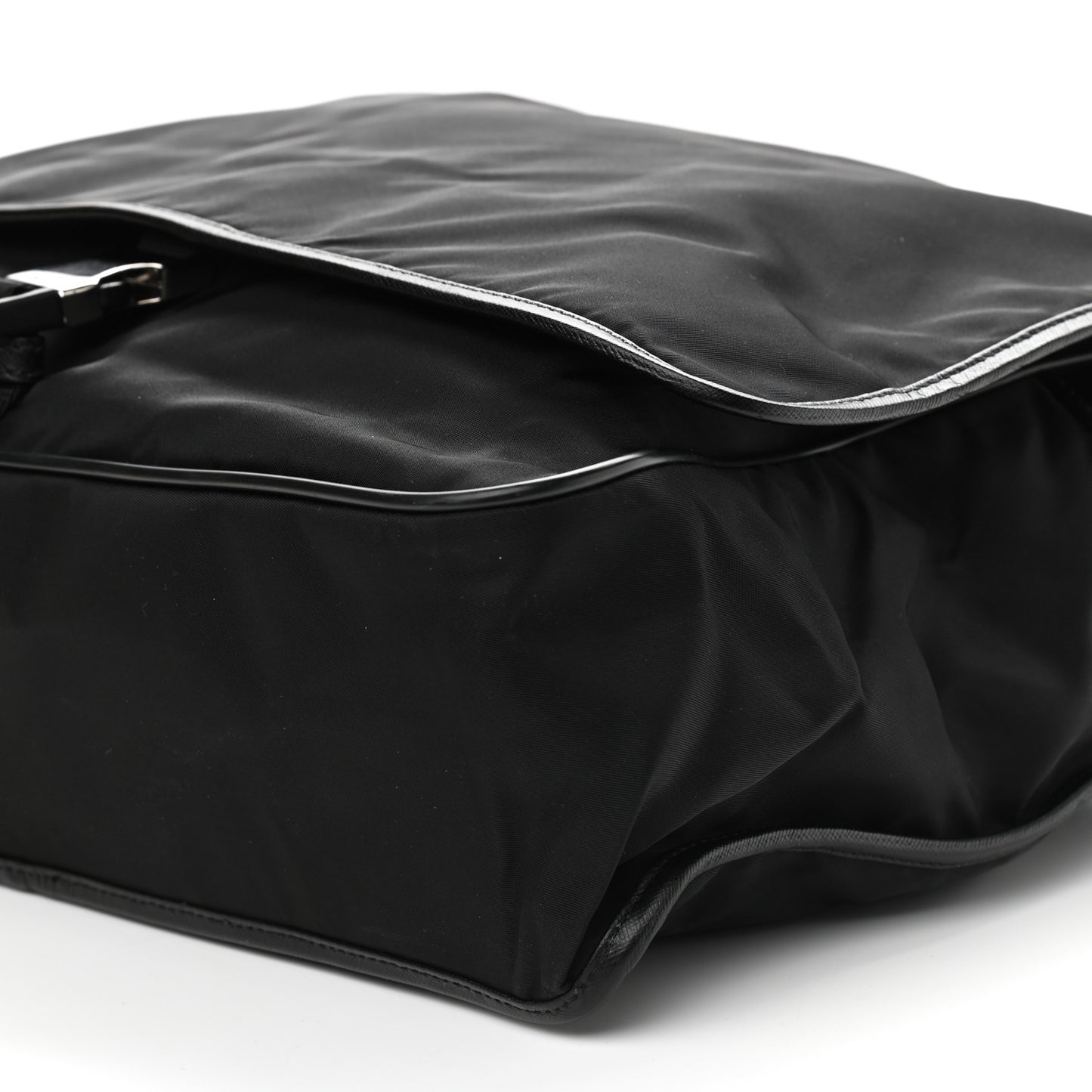 Tessuto Nylon Saffiano Messenger Satchel Black