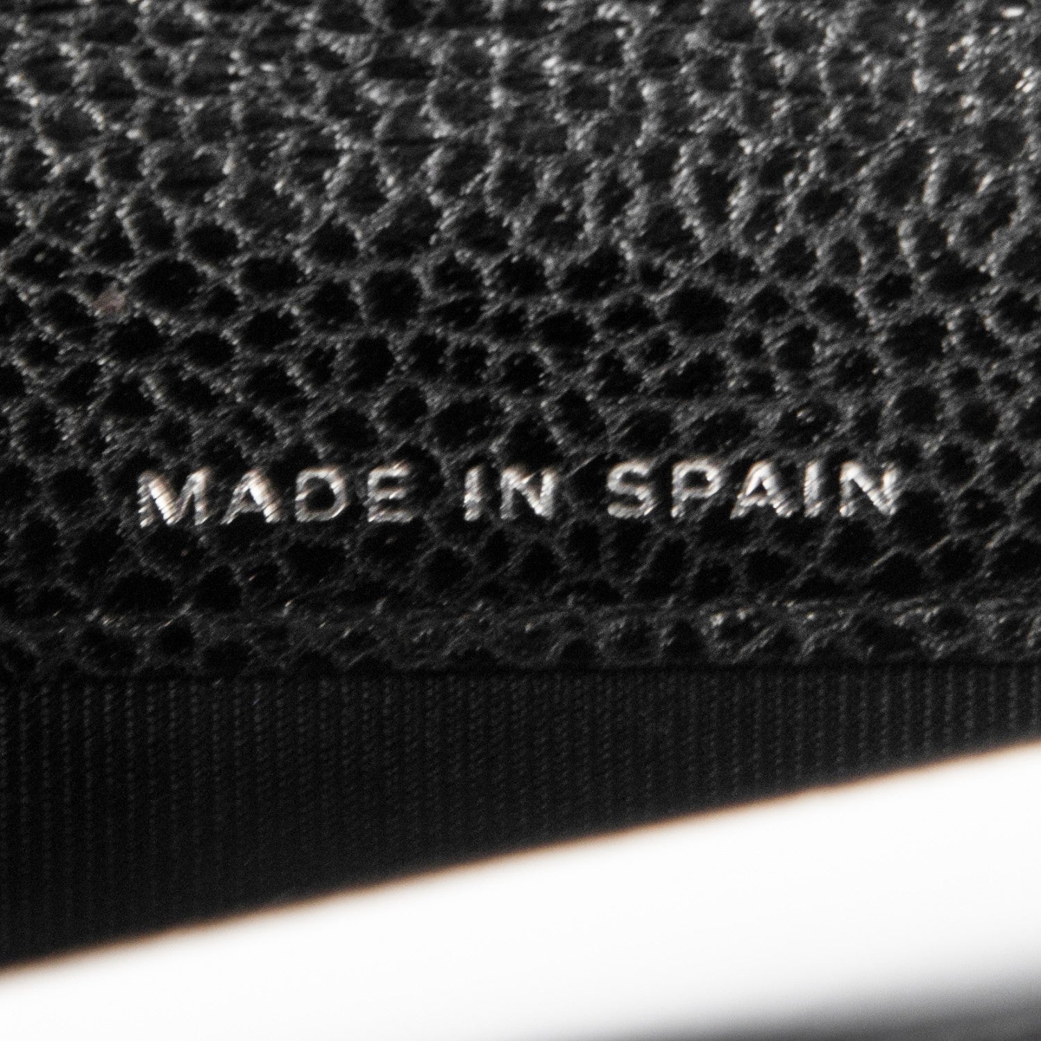 Chanel Caviar Quilted Yen Wallet Black 7 of 8