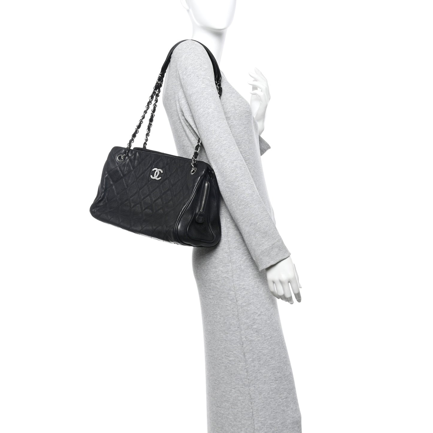 Caviar Quilted Shopping Tote Black