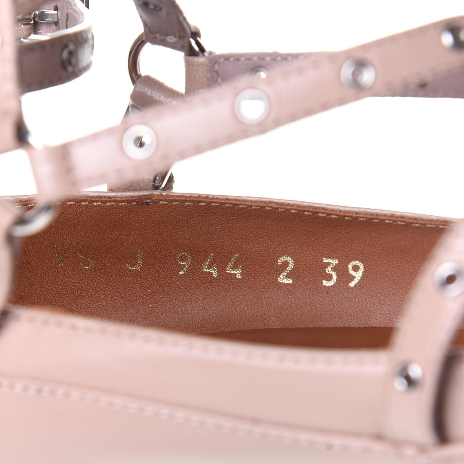 Valentino Garavani Nappa Love Latch 100mm Pumps 39 Poudre 10 of 11