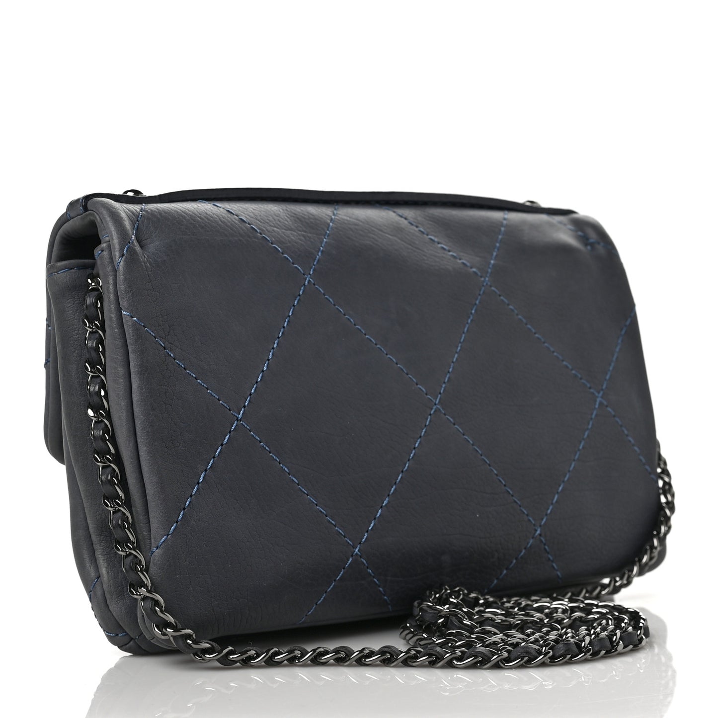 Washed Calfskin Diamond Stitch Hamptons Clutch With Chain Blue