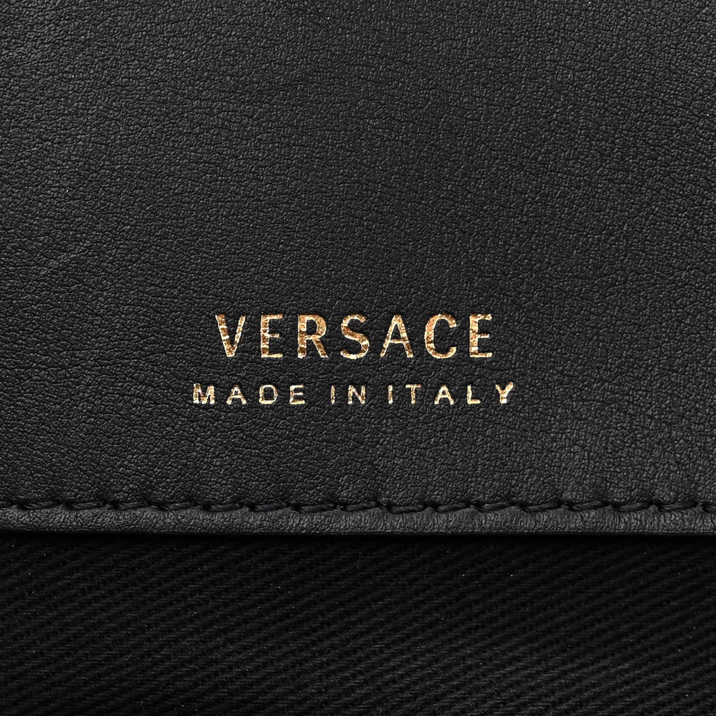 Vitello Virtus Tote Black