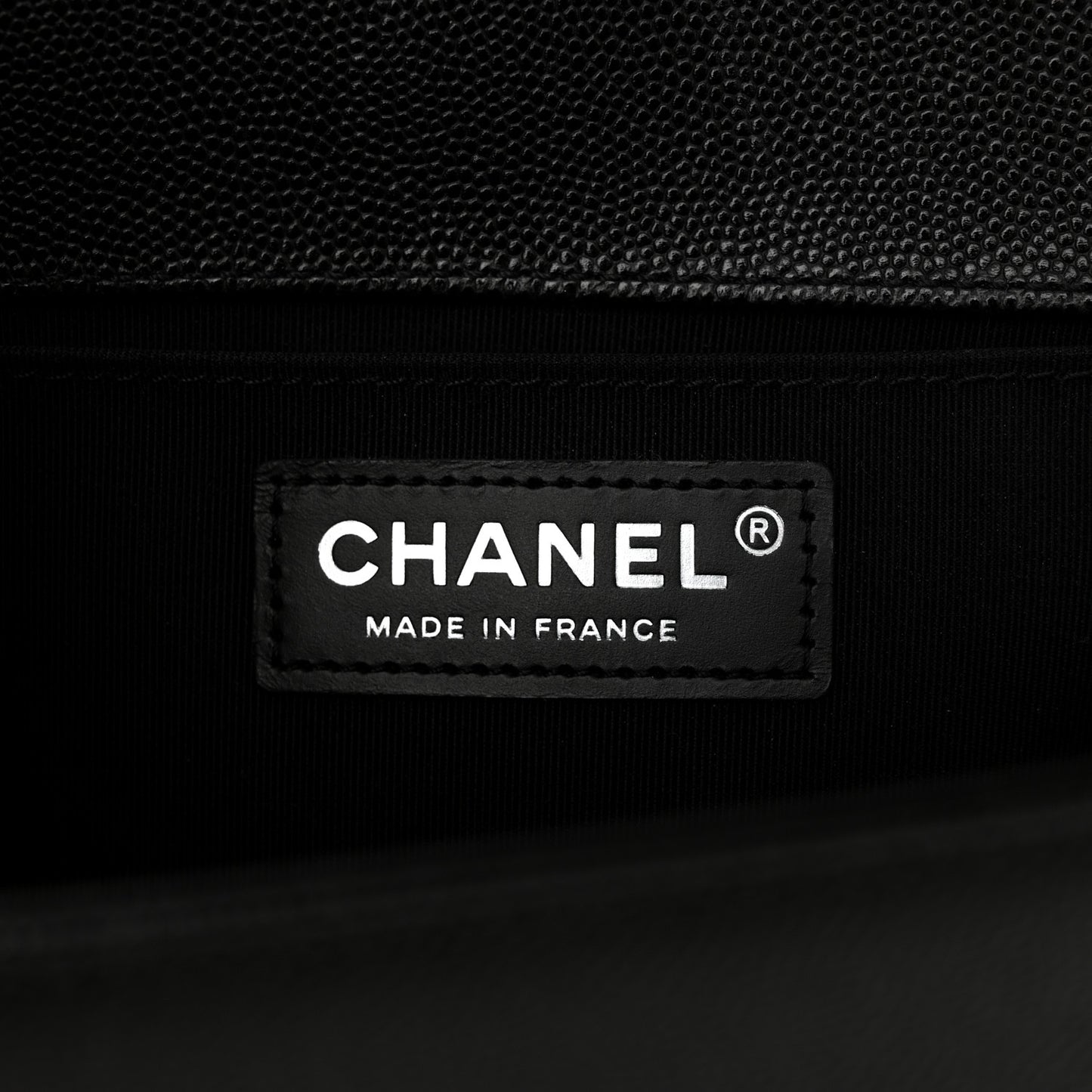 Caviar Quilted Medium Boy Flap Black
