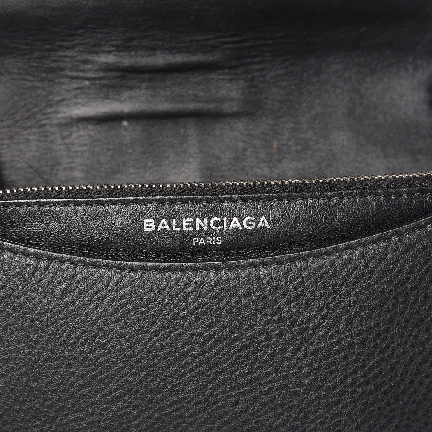 Pebbled Calfskin Everyday Chain Wallet Black