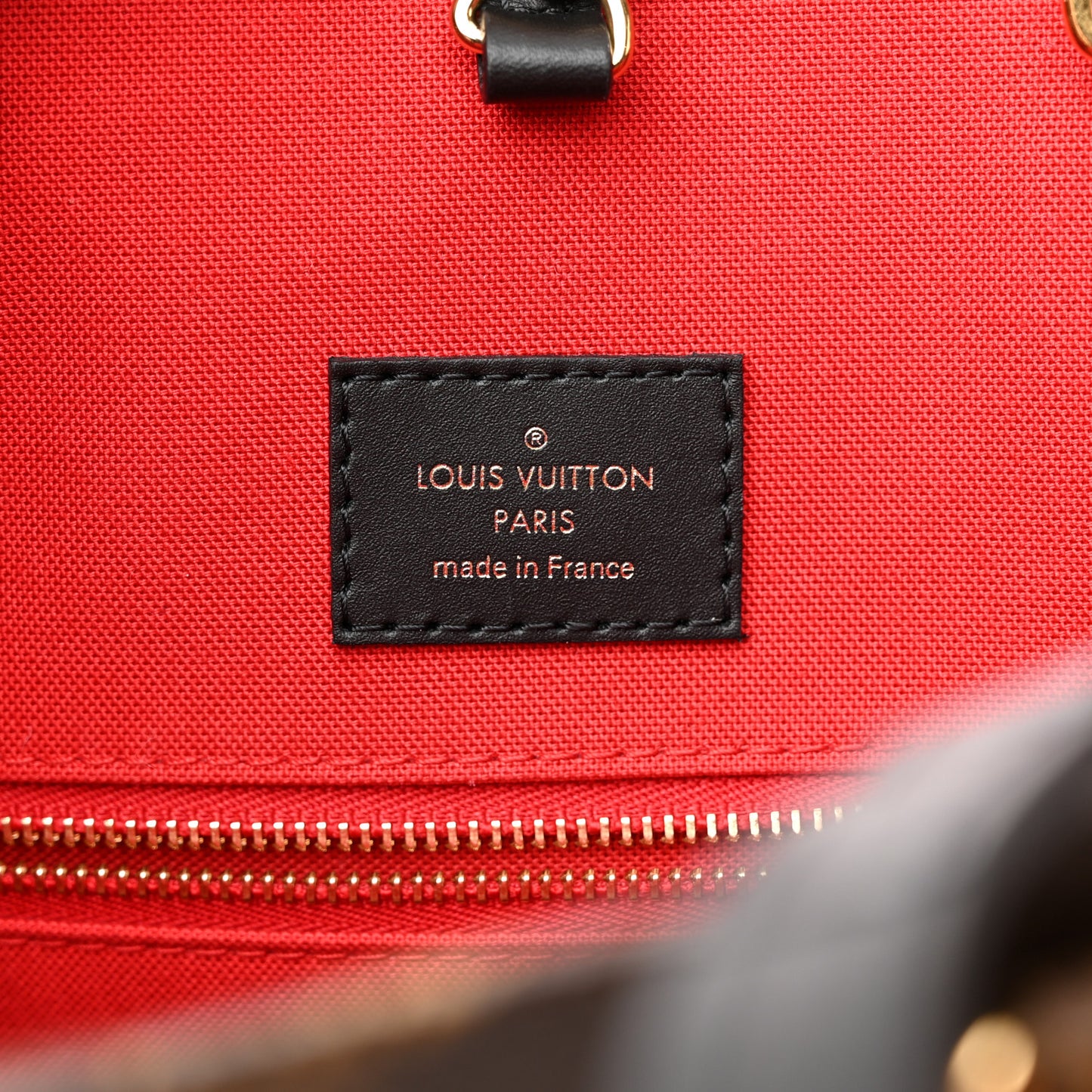 Reverse Monogram Giant Onthego MM