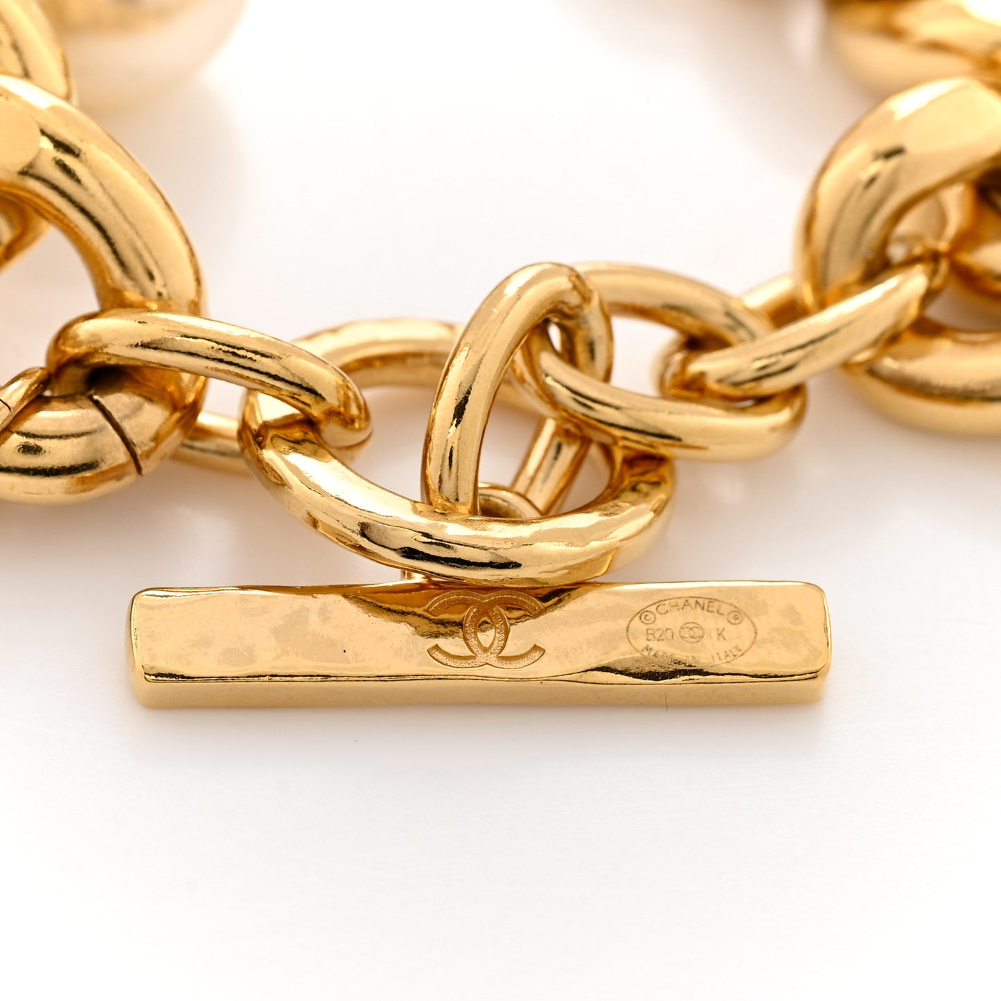 Pearl CC Chain Bracelet Gold