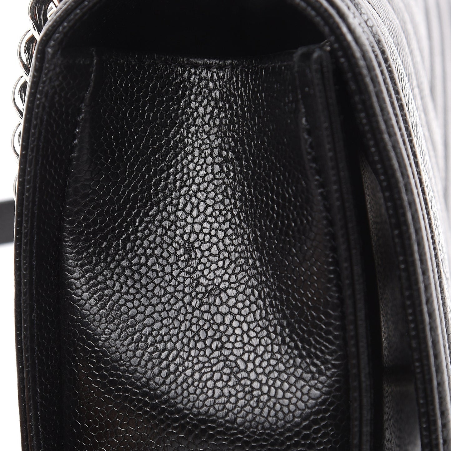 Caviar Chevron Quilted Medium Boy Flap Black