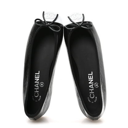Chanel Crumpled Shiny Lambskin Cap Toe CC Ballerina Flats 38 Black White 2 of 9