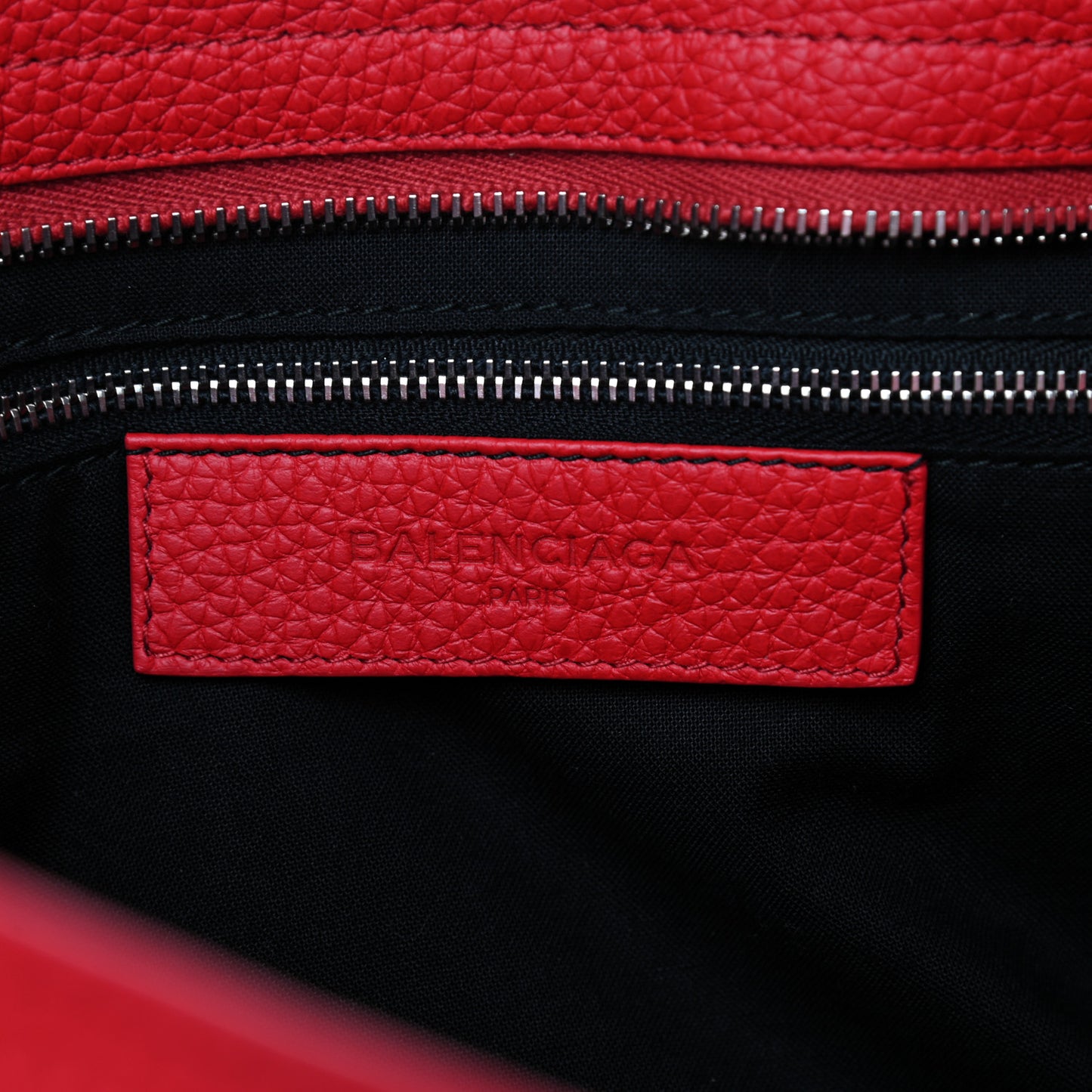 Vibrato Calfskin Classic Silver Hardware City Rouge Cerise