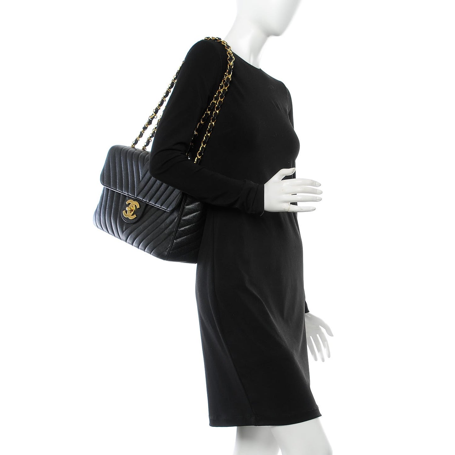 Caviar Chevron Quilted Maxi Single Flap Black