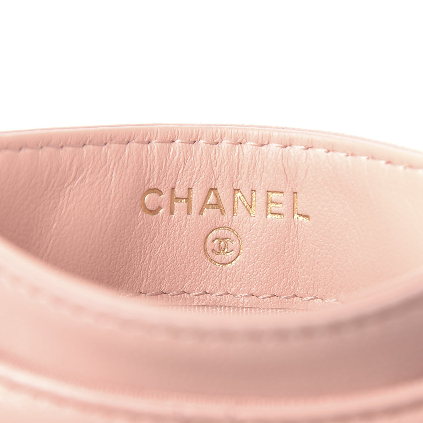 Shiny Goatskin Quilted Chanel 19 Card Holder Light Pink