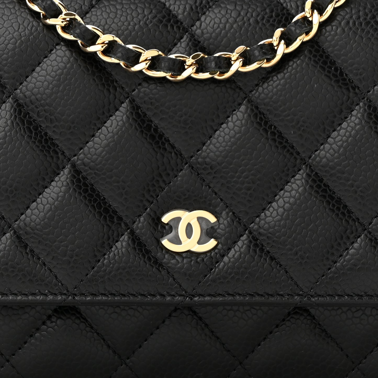 Caviar Quilted Wallet on Chain WOC Black