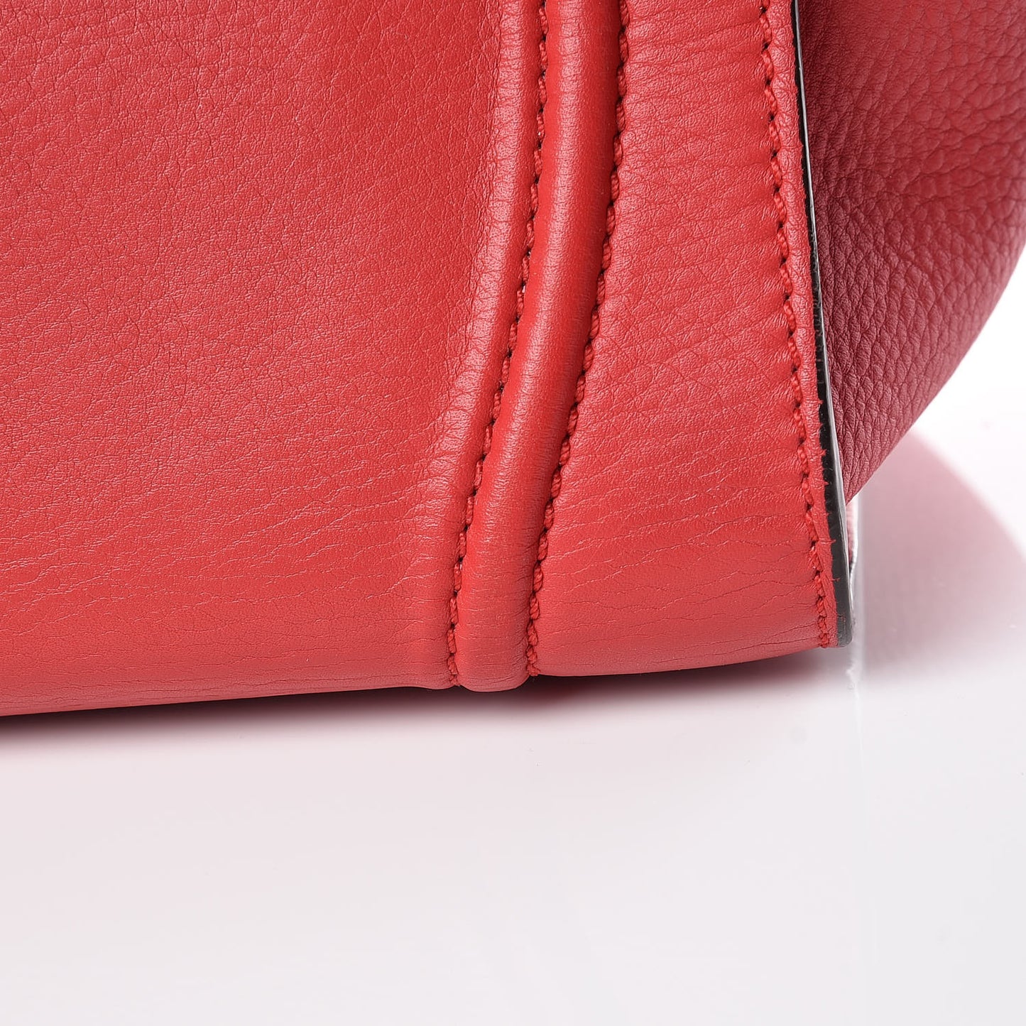 Supple Calfskin Medium Phantom Luggage Vermillion