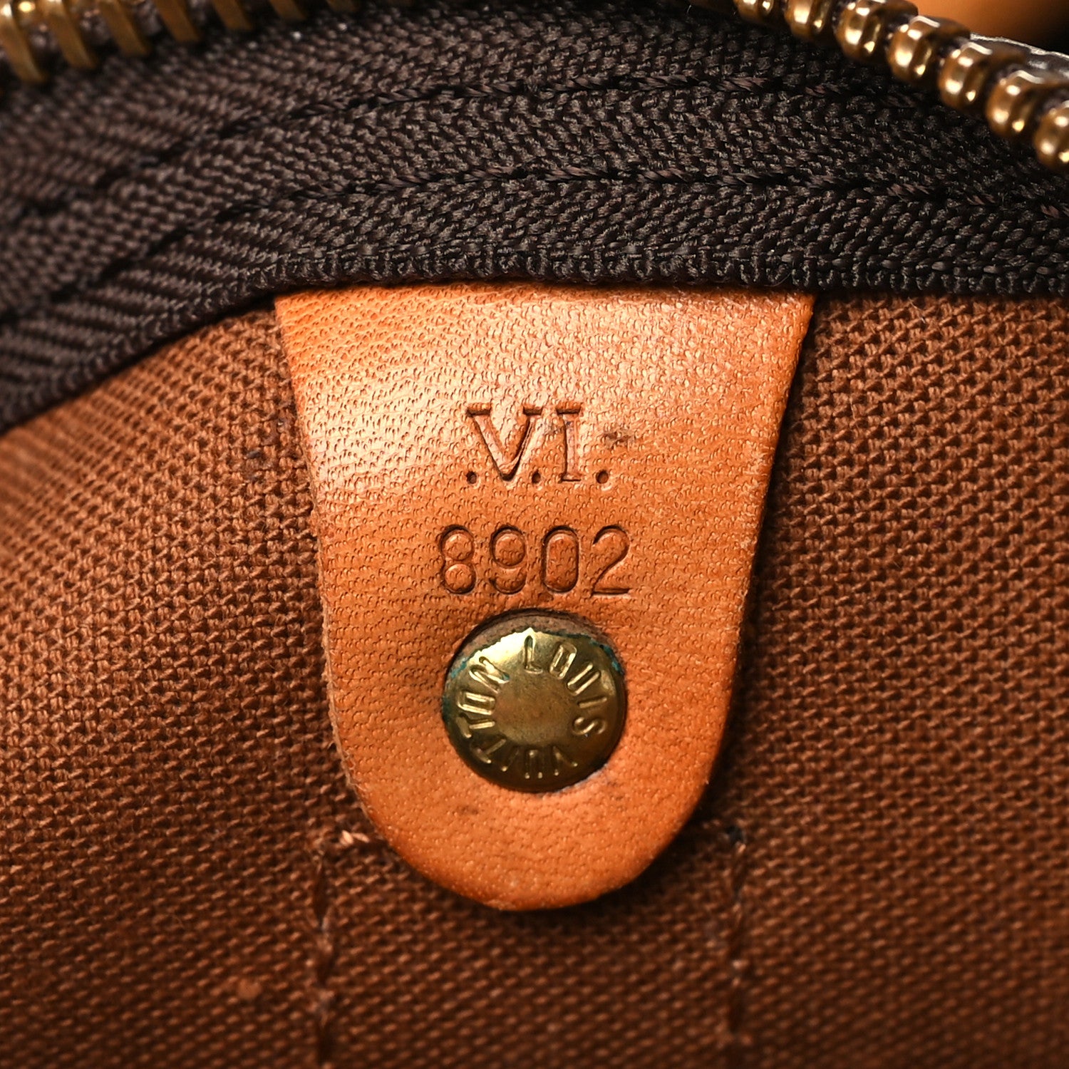 Louis Vuitton Monogram Keepall Bandouliere 55 7 of 17