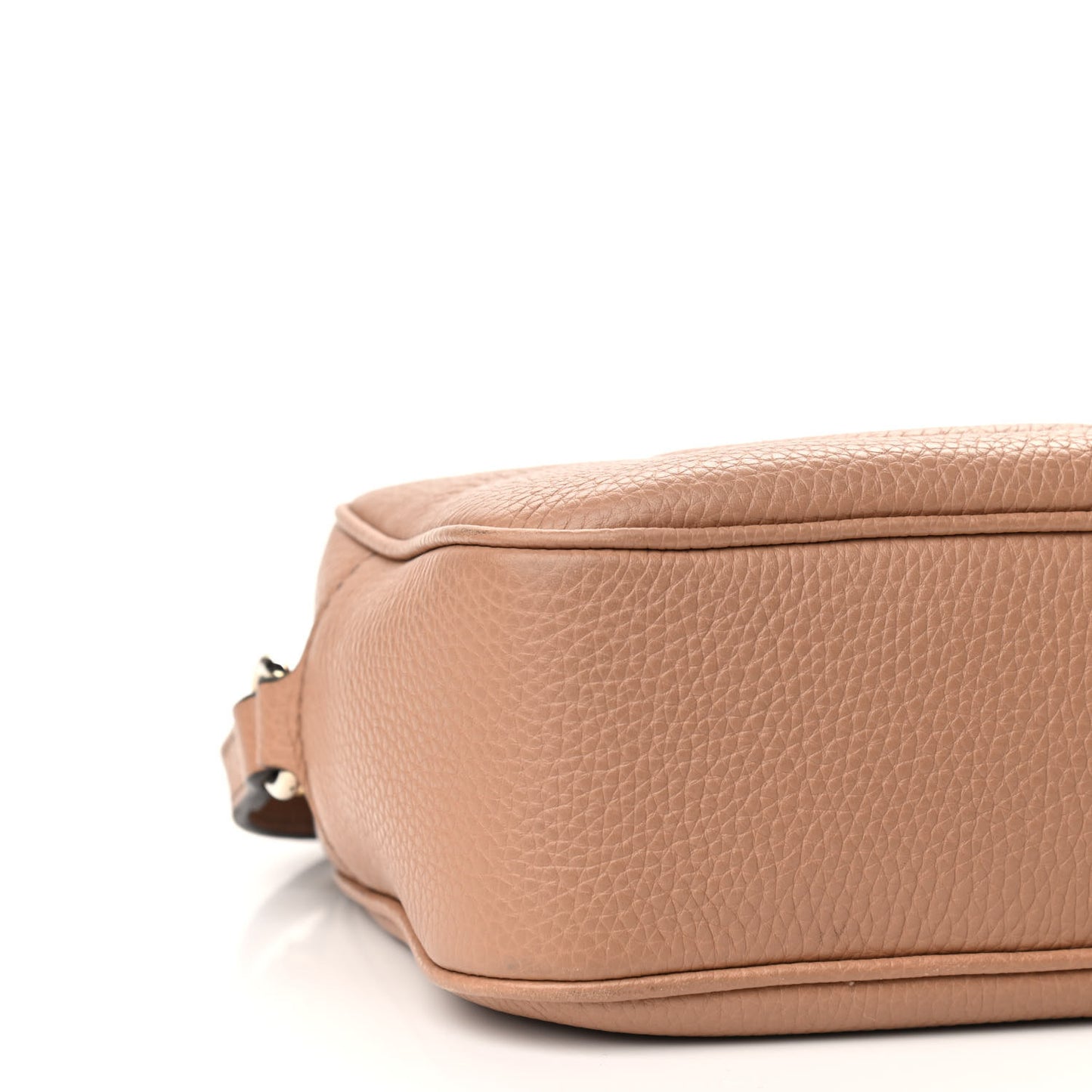 Pebbled Calfskin Small Soho Disco Bag Camelia